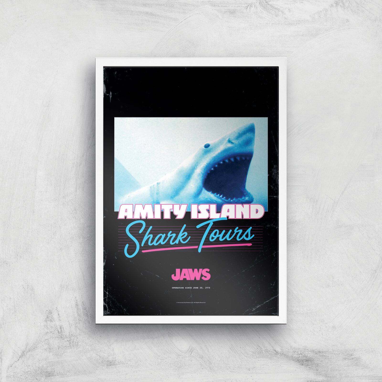 Les Dents de la Mer Amity Island Shark Tours Affiche - A4 - White Frame
