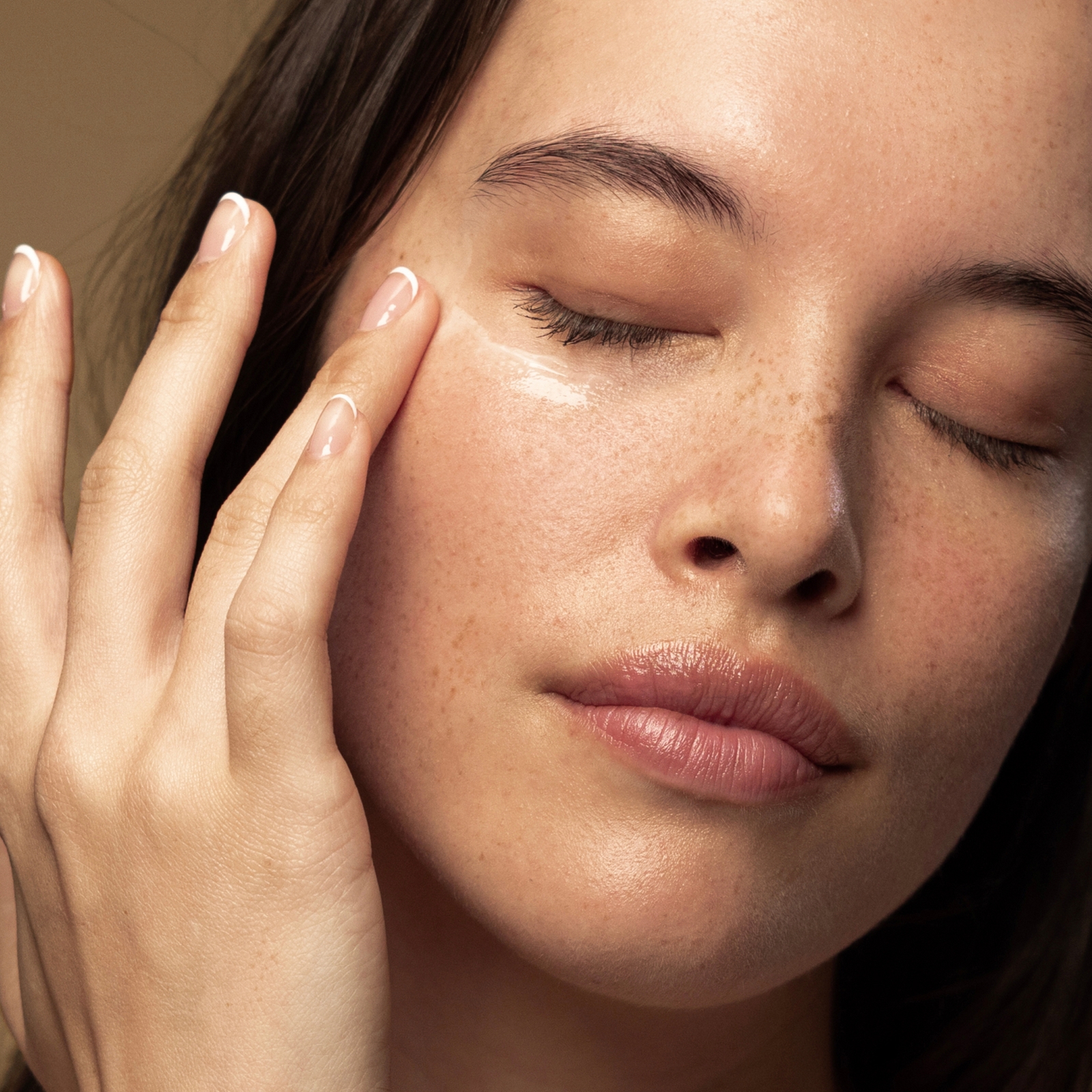 Thumbnail - Antipodes Kiwi Seed Oil Augencreme