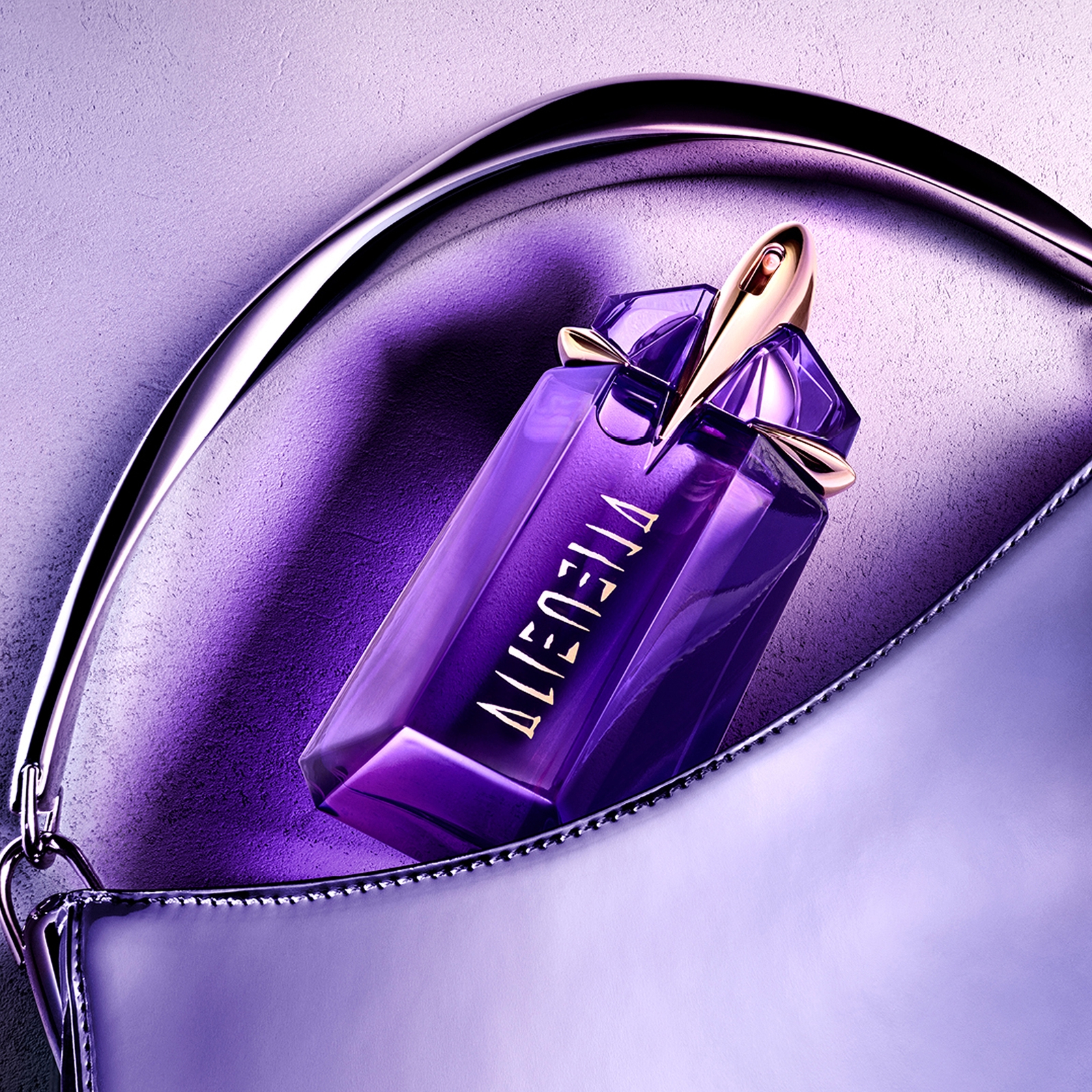 Thumbnail - MUGLER Alien Eau de Parfum Natural Spray Refillable - 30ml