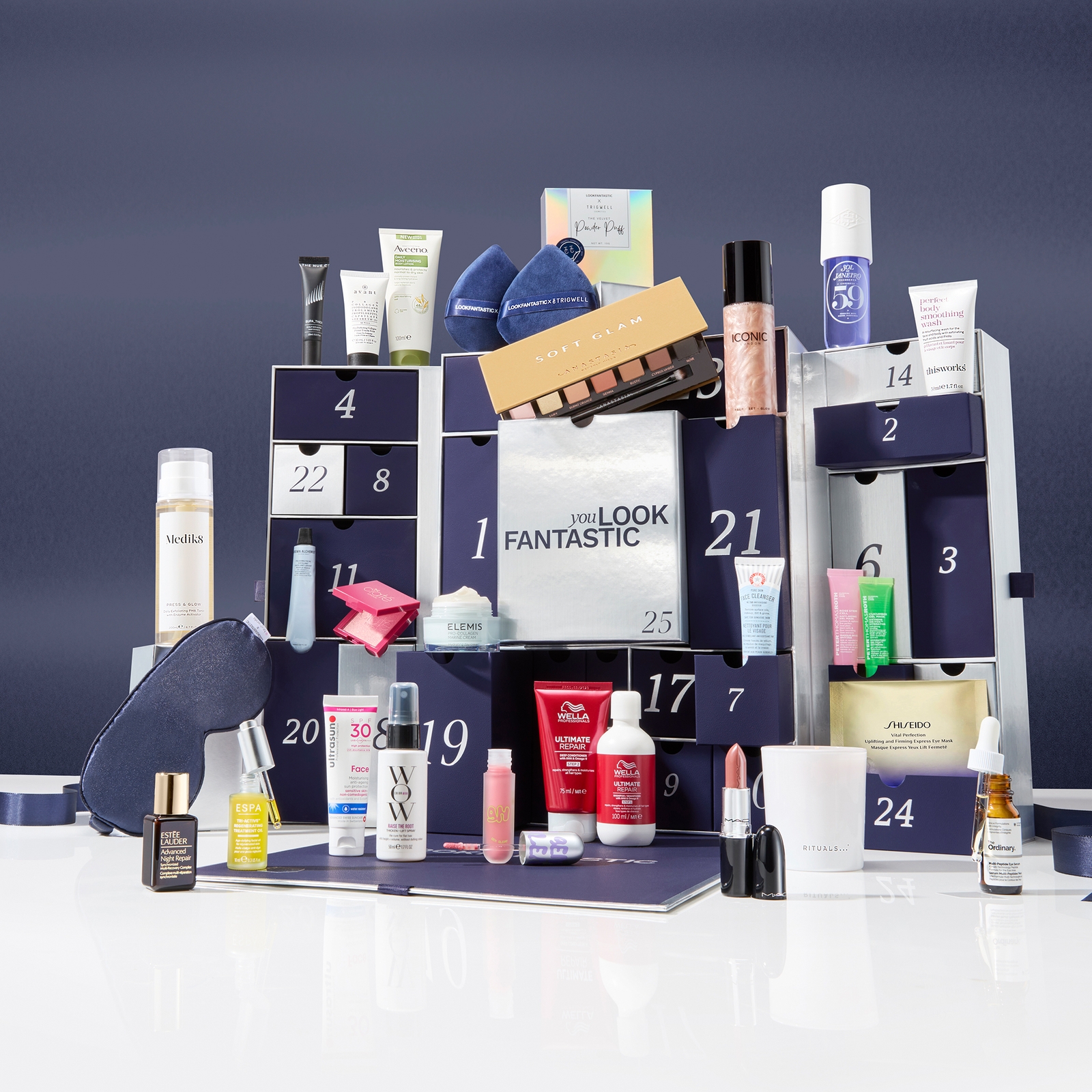 LOOKFANTASTIC Iconic Beauty Advent Calendar 2024 (del valore di oltre 650 €)