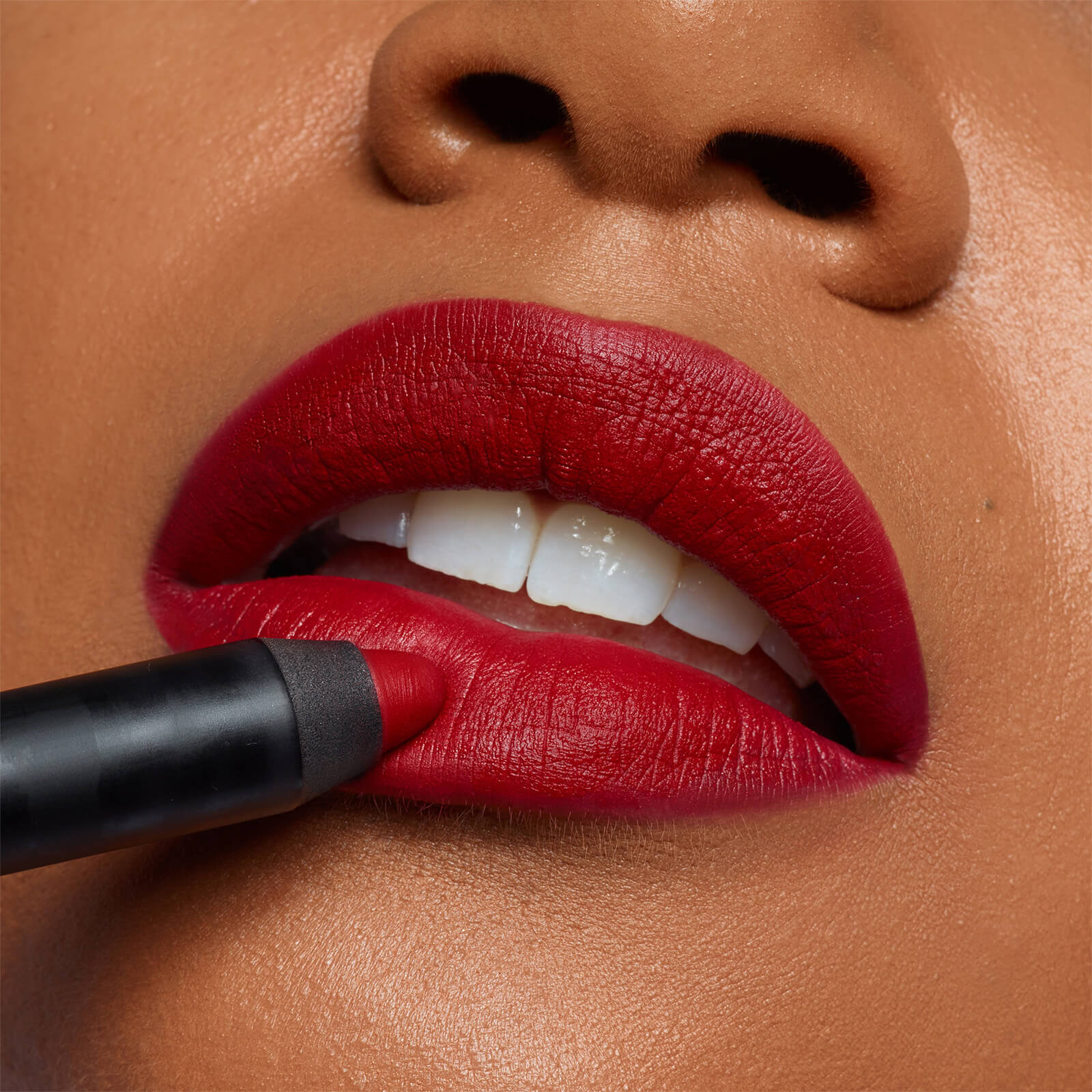 Thumbnail - NUDESTIX Intense Matte Lip + Cheek Pencil - verschiedene Farben - Royal