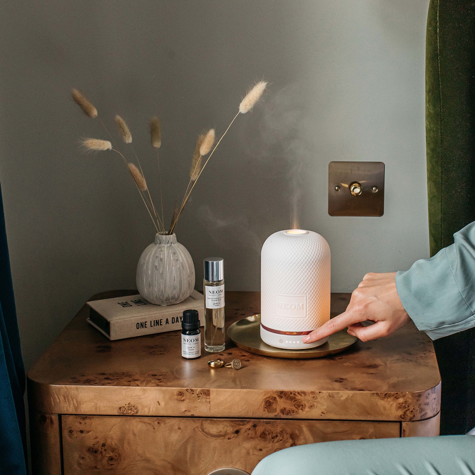 NEOM Wellbeing Perfect Night's Sleep Essential Oil Blend 10ml