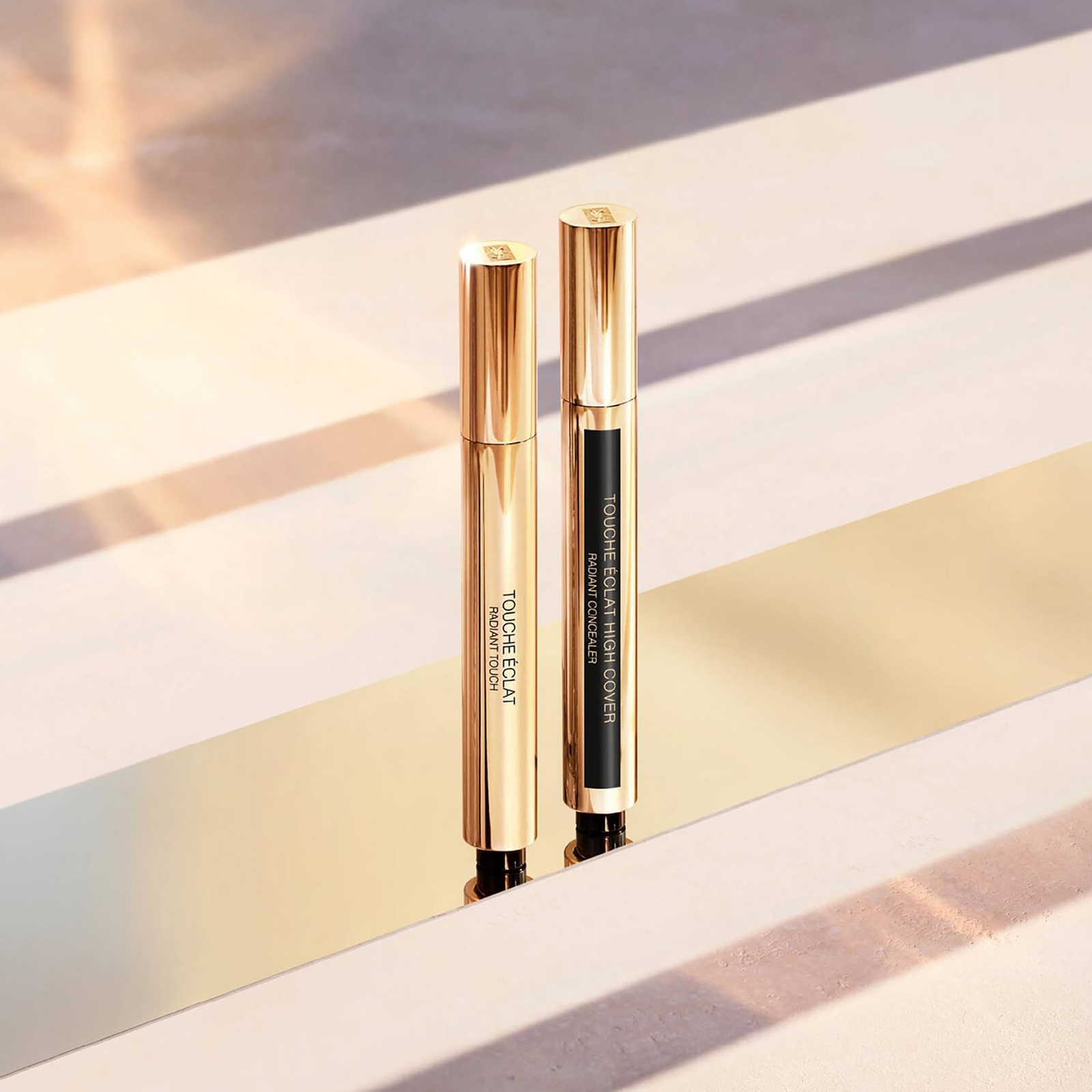 Thumbnail - Yves Saint Laurent Touche Éclat Highlighter Stift 2,5 ml (Verschiedene Farbtöne) - 0 Luminous Milk