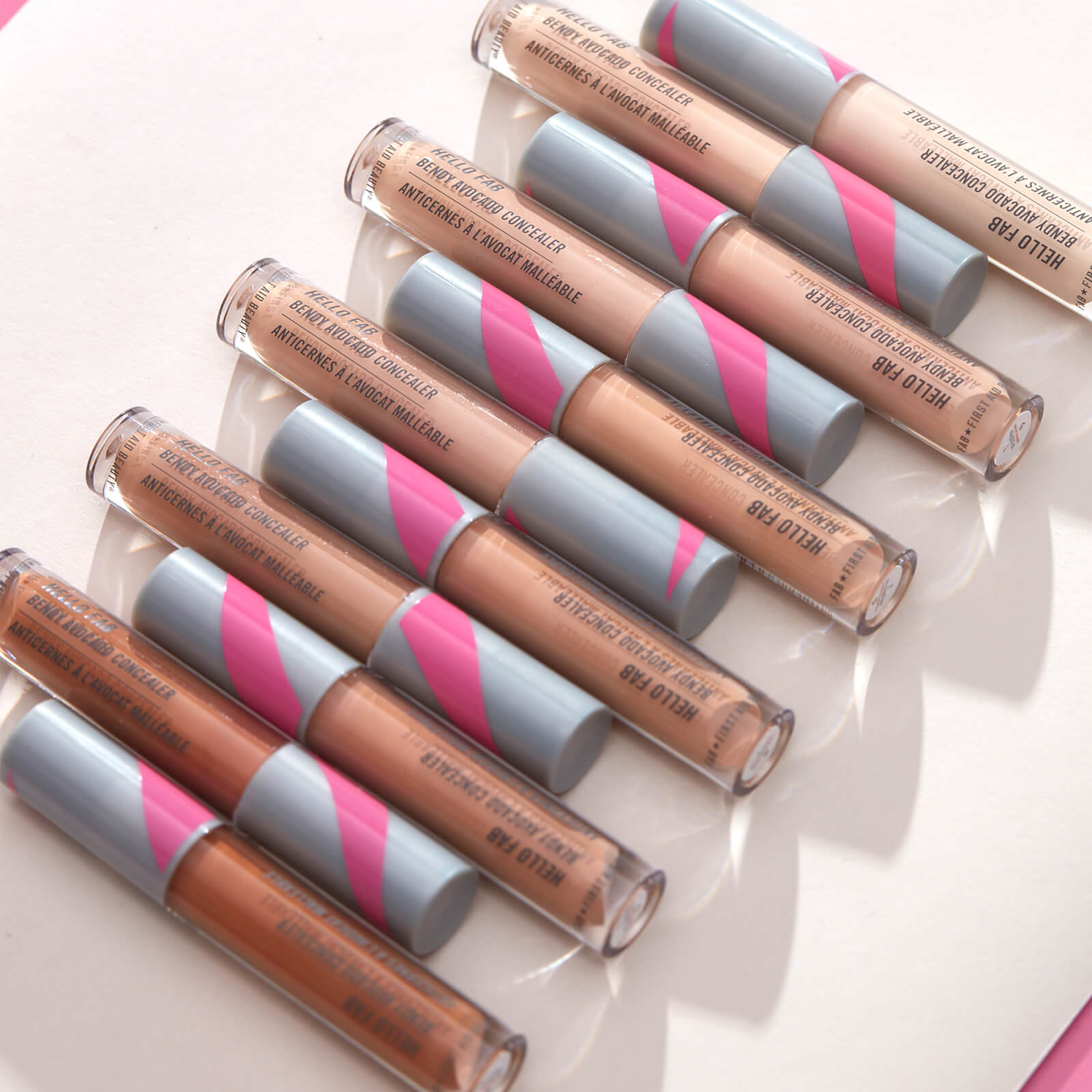 First Aid Beauty Hello FAB Bendy Avocado Concealer 4.8g (Various Shades) - Cocoa