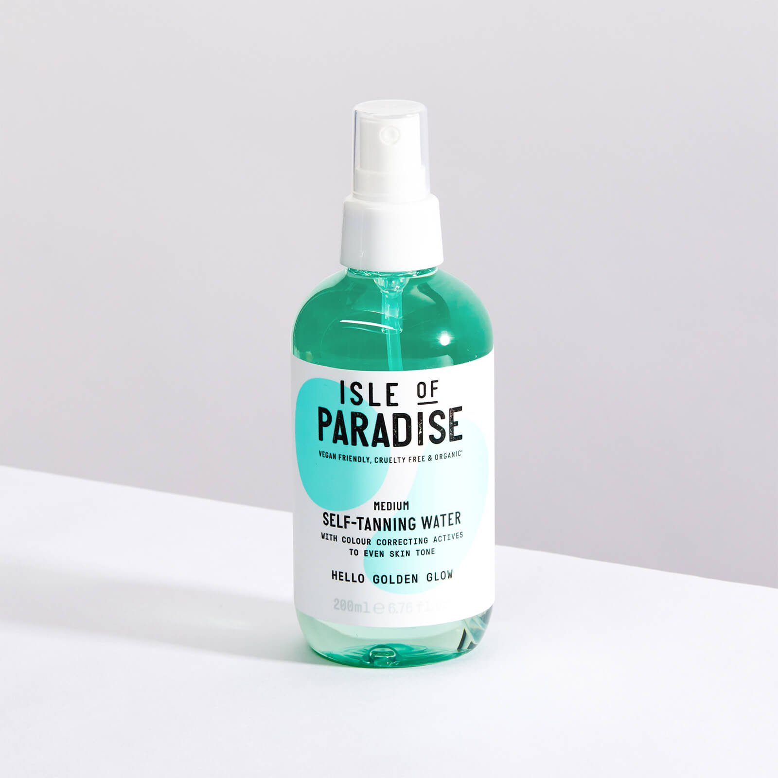 Thumbnail - Isle of Paradise Self-Tanning Water - Medium 200ml