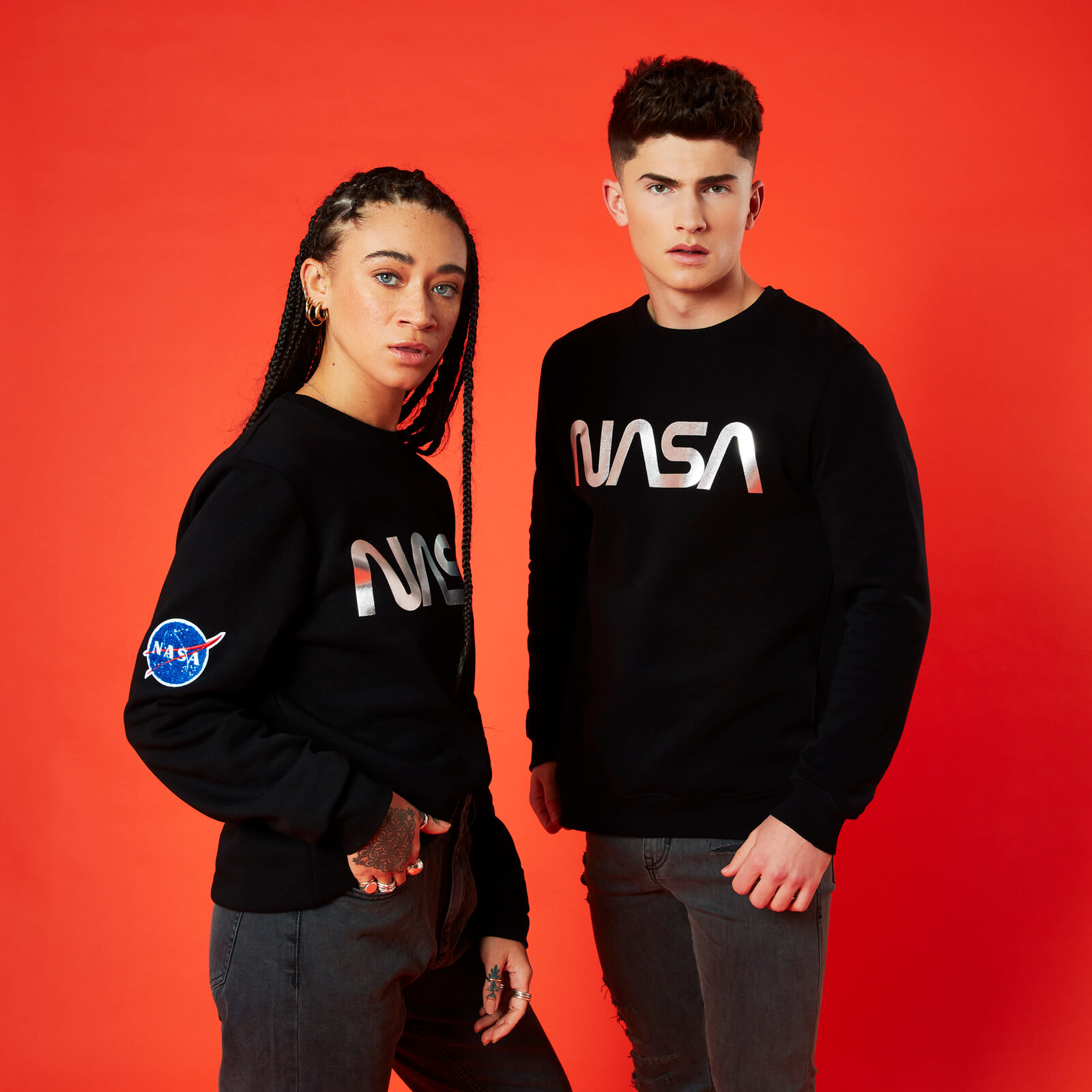 Nasa Metallic Logo Unisex Sweatshirt - Black - S