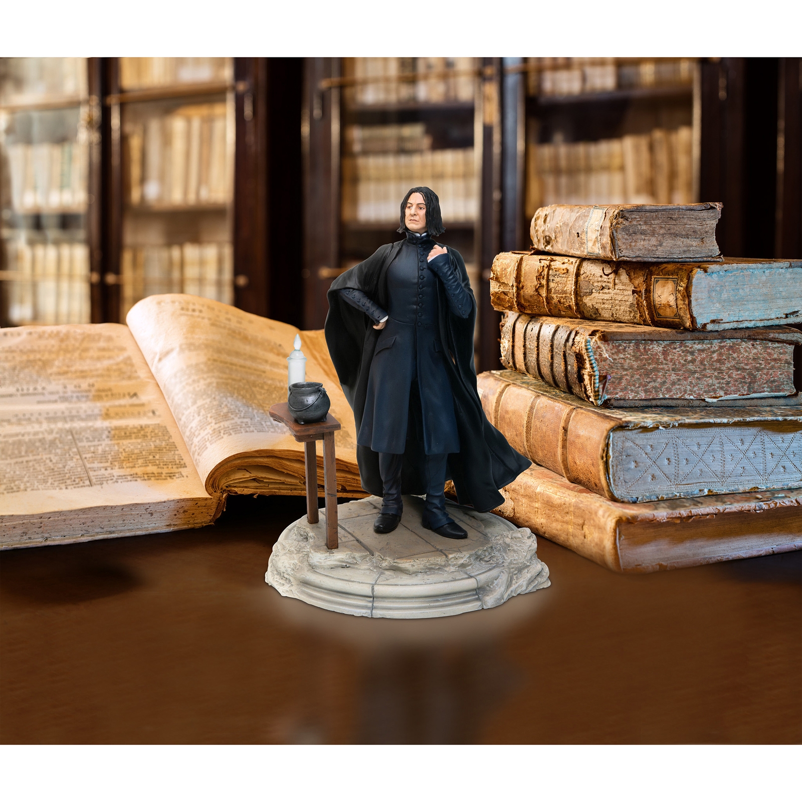 Photos - Action Figures / Transformers Enesco Harry Potter Professor Snape™ Collectible Figurine  6005065 (25cm)