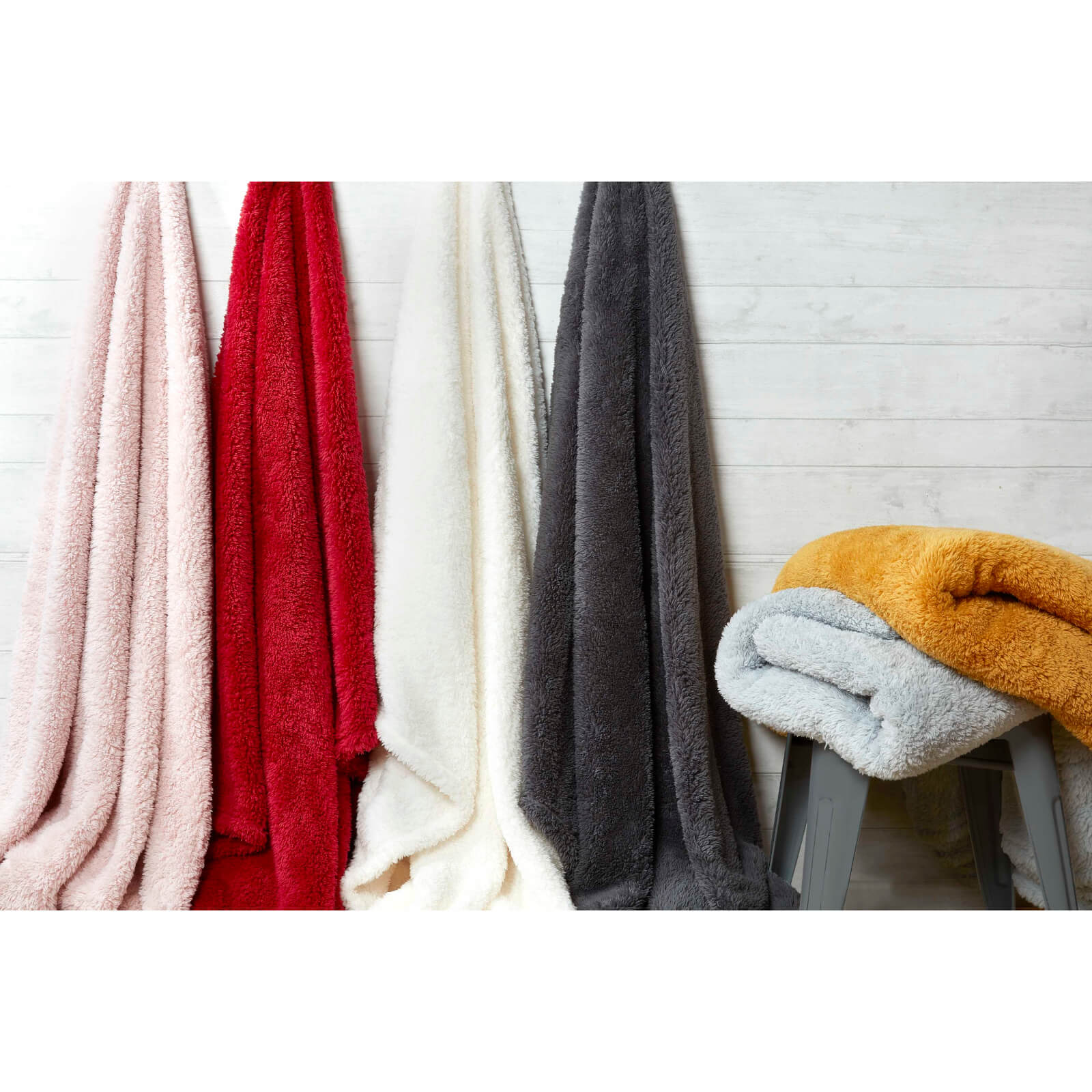 Rapport Teddy Throw - Pink - 130 x 180cm