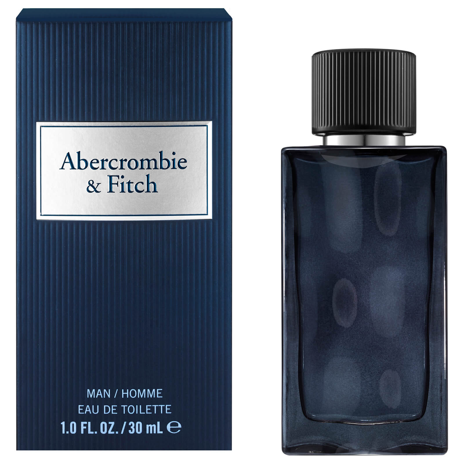 Artikel klicken und genauer betrachten! - Top Notes: Frozen Apple, Cardamom, Bergamot. Heart Notes: Rosemary, Pepper, Lavender. Base Notes: Ambertonic, Tonka Bean, Sandalwood.  Make a memorable entrance wherever you go with the Abercrombie & Fitch First Instinct Blue for Men Eau de Toilette. Bold and unignorable top notes of crisp Frozen Apple, fiery Cardamom and refreshing Bergamot blend together intriguingly, allowing you to embrace your dominant and assertive side. | im Online Shop kaufen