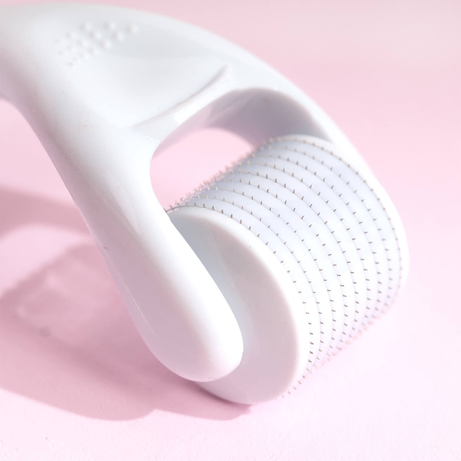 Thumbnail - brushworks HD Micro Needle Derma Roller