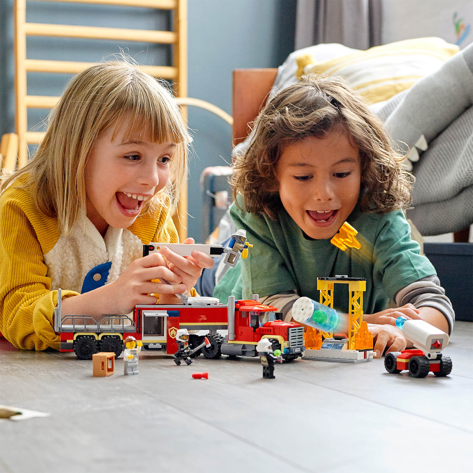 LEGO Mobile Feuerwehreinsatzzentrale