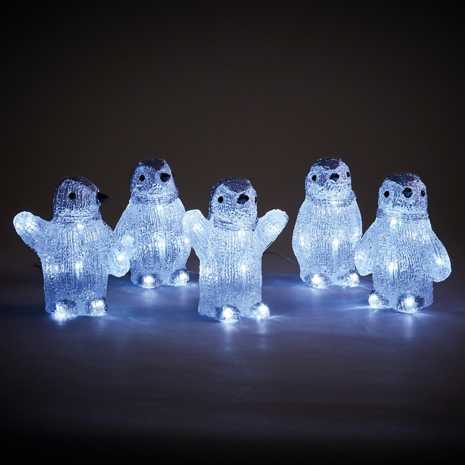 Photo of Acrylic Led Penguin Family Outdoor Christmas Decoration - Set Of 5 -battery Operated-