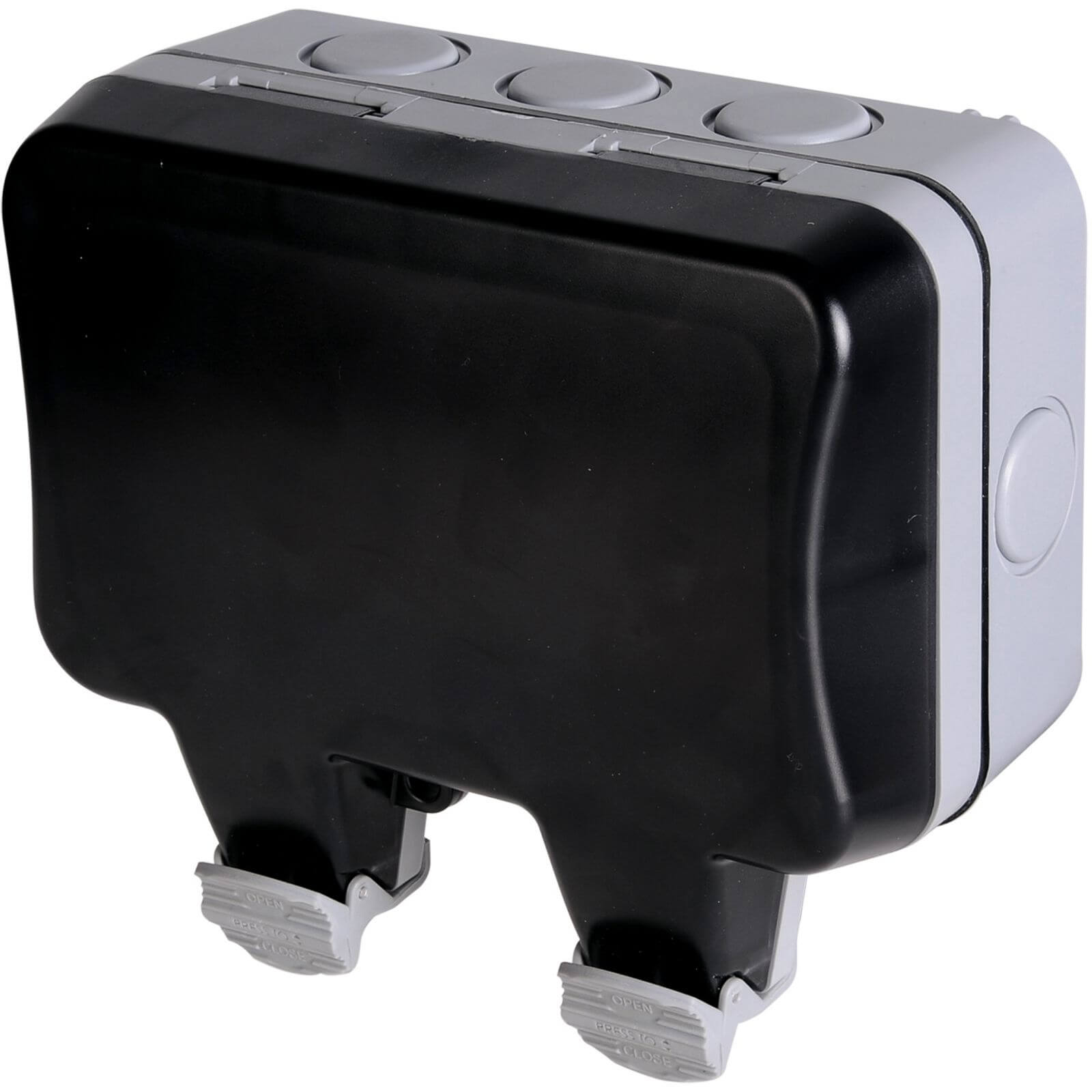 Photo of Bg Twin 13a Weatherproof Switched Socket - Ip66 Rated