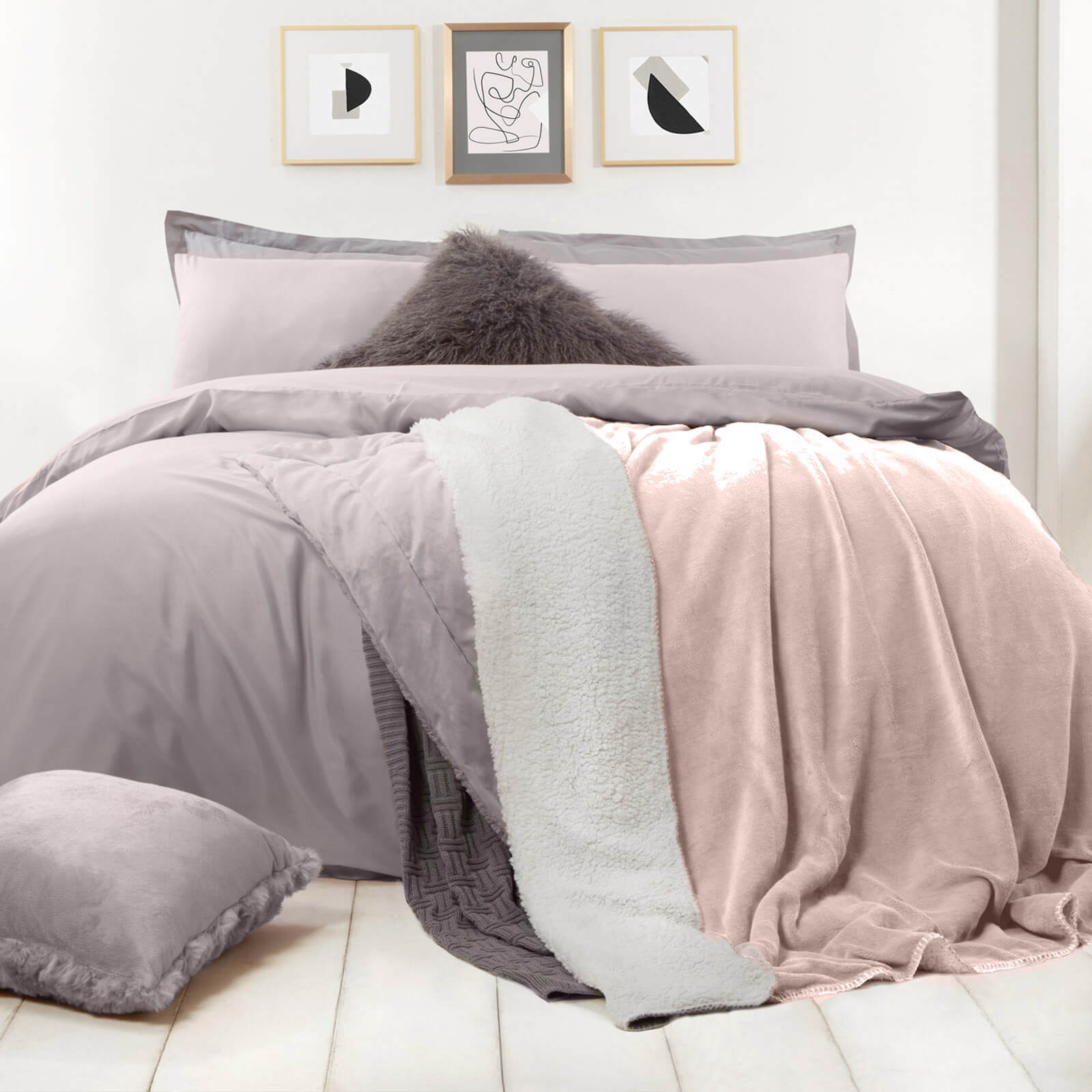 Blush Luxury Sherpa Fleece Throw