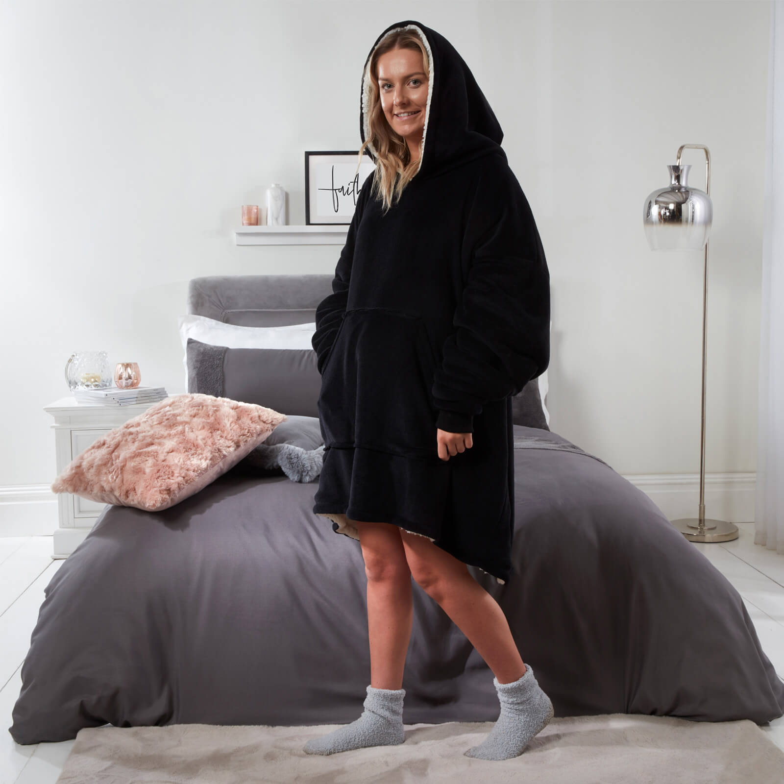 Black Fleece Hooded Blanket - Adult