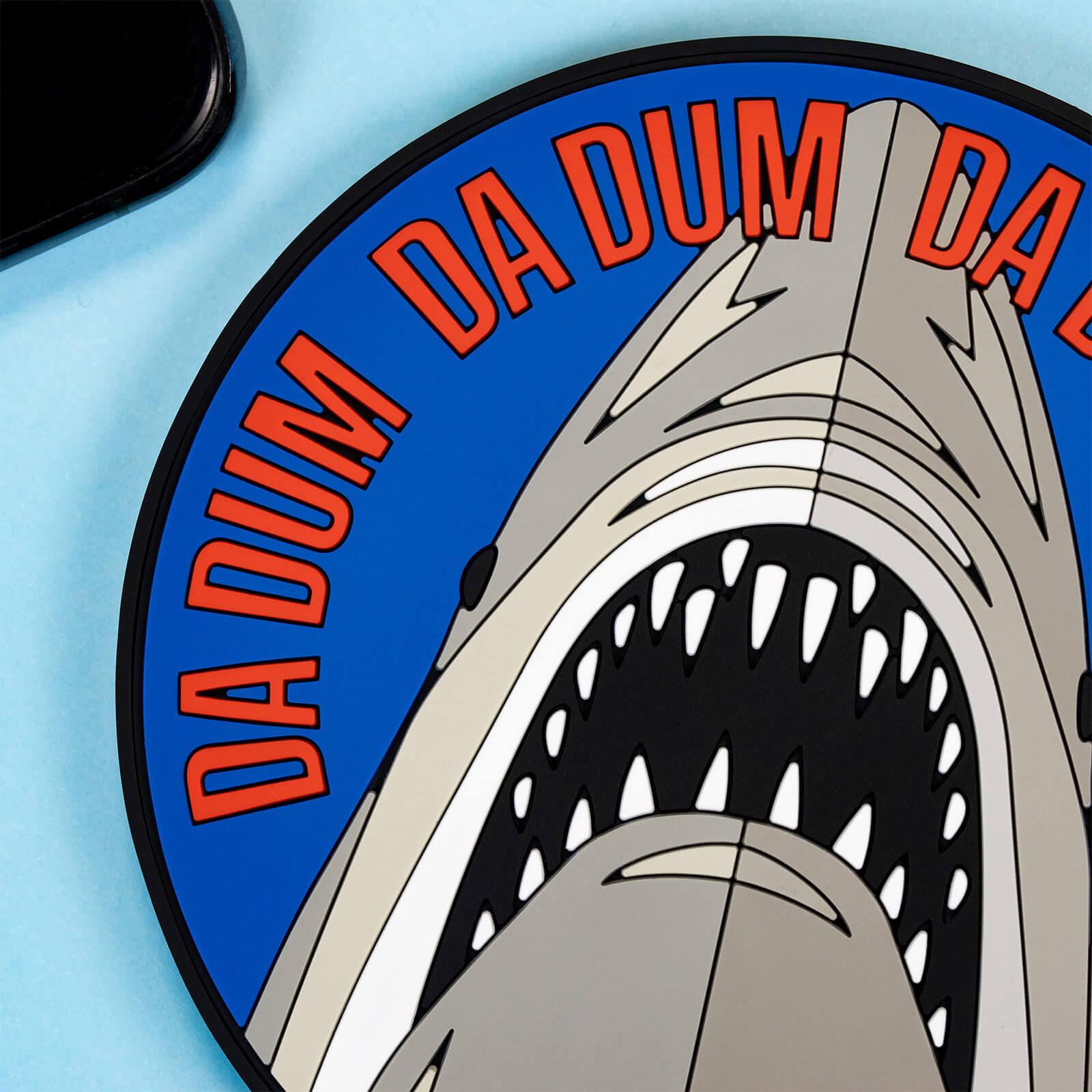 Charging Matz - Jaws Charging Matz - Jaws