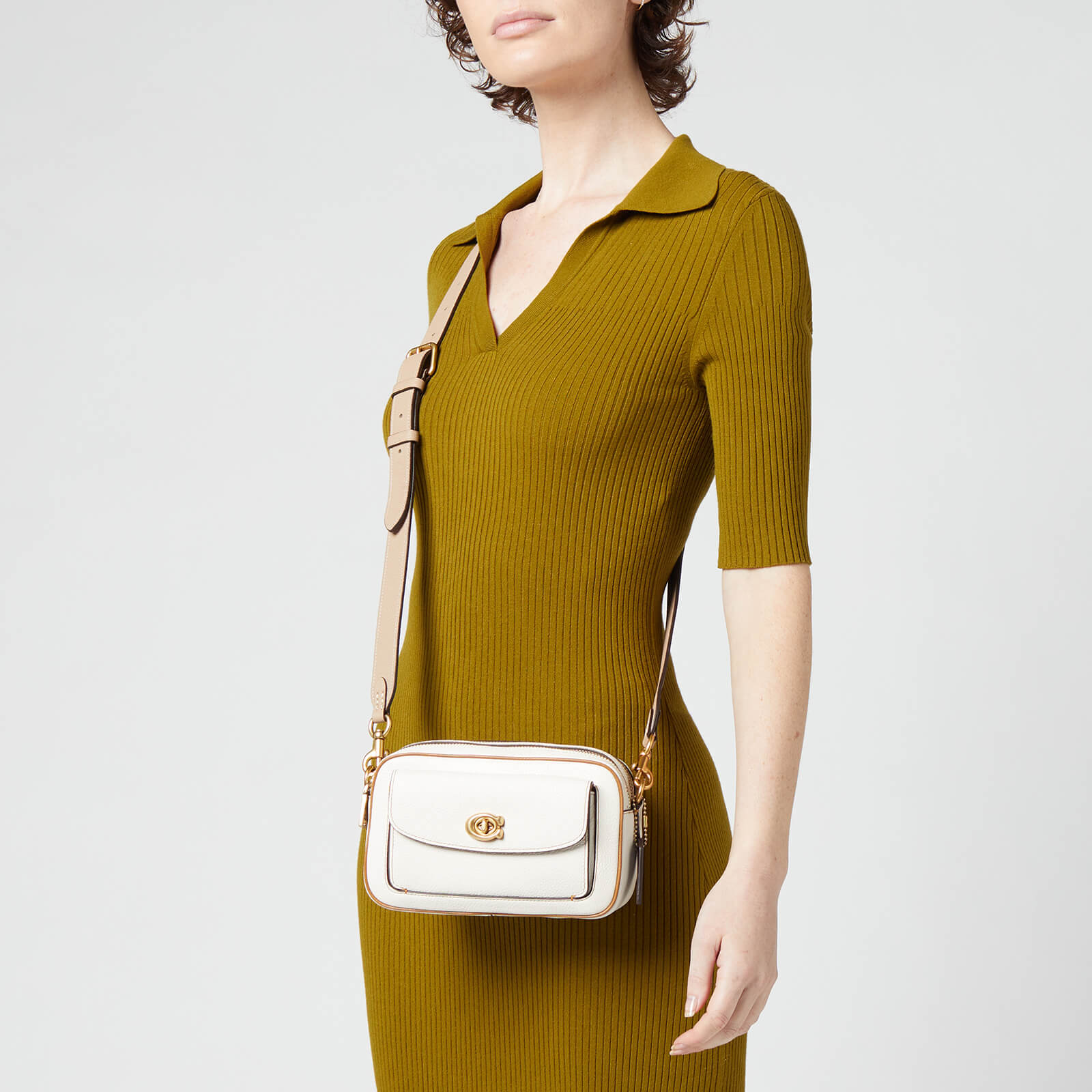 Coach Willow Camera Bag in Colourblock - B4 CHALK MULTI