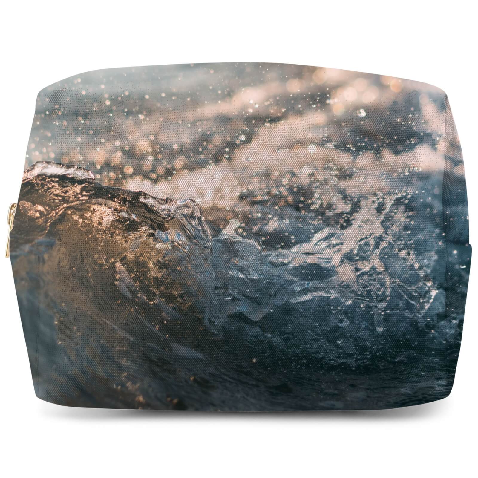 Wave Texture Wash Bag