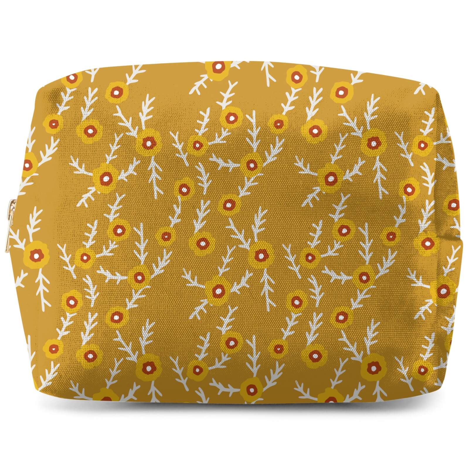 Twigs And Berries Wash Bag