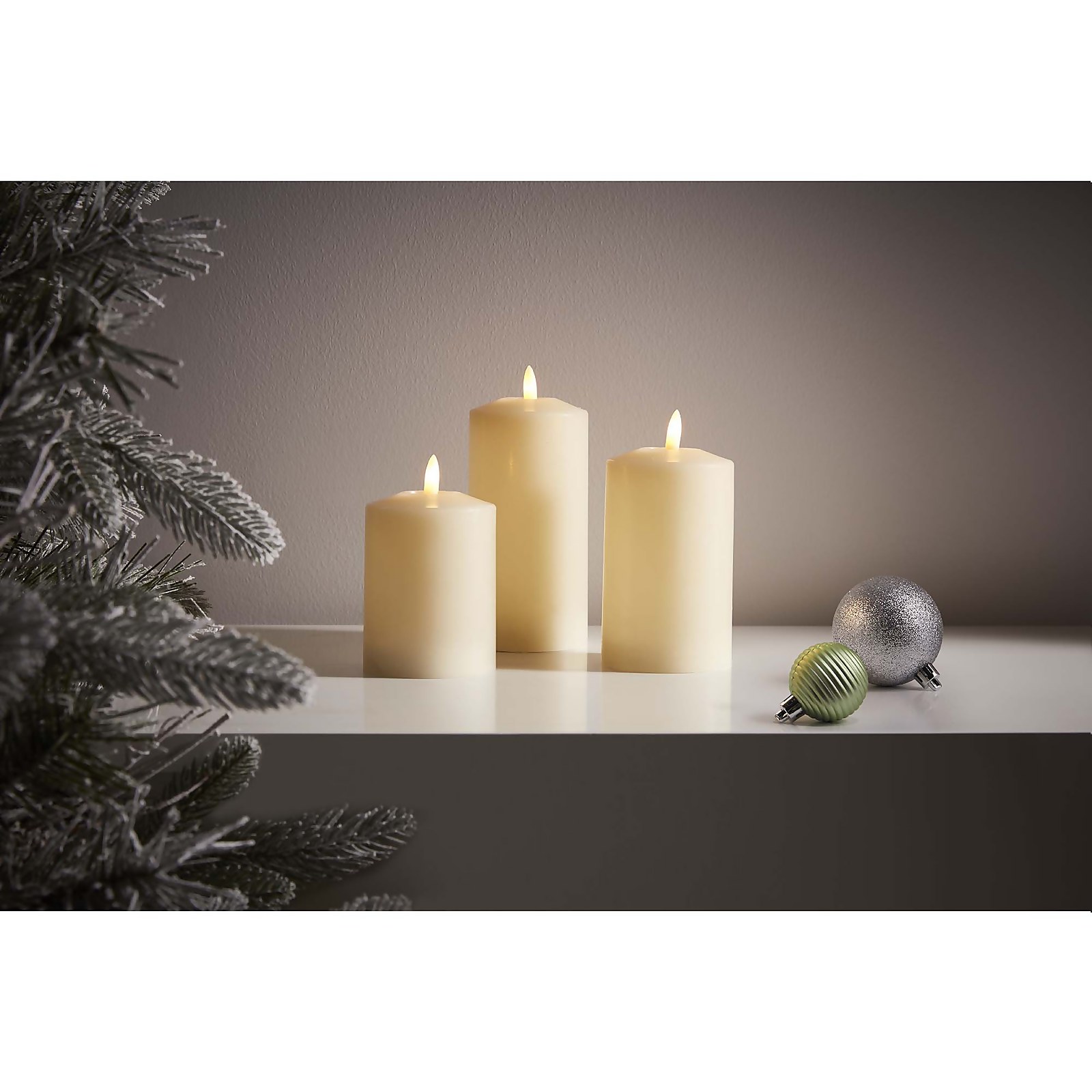 Photo of 3 Led Christmas Pillar Candles - White -battery Operated-