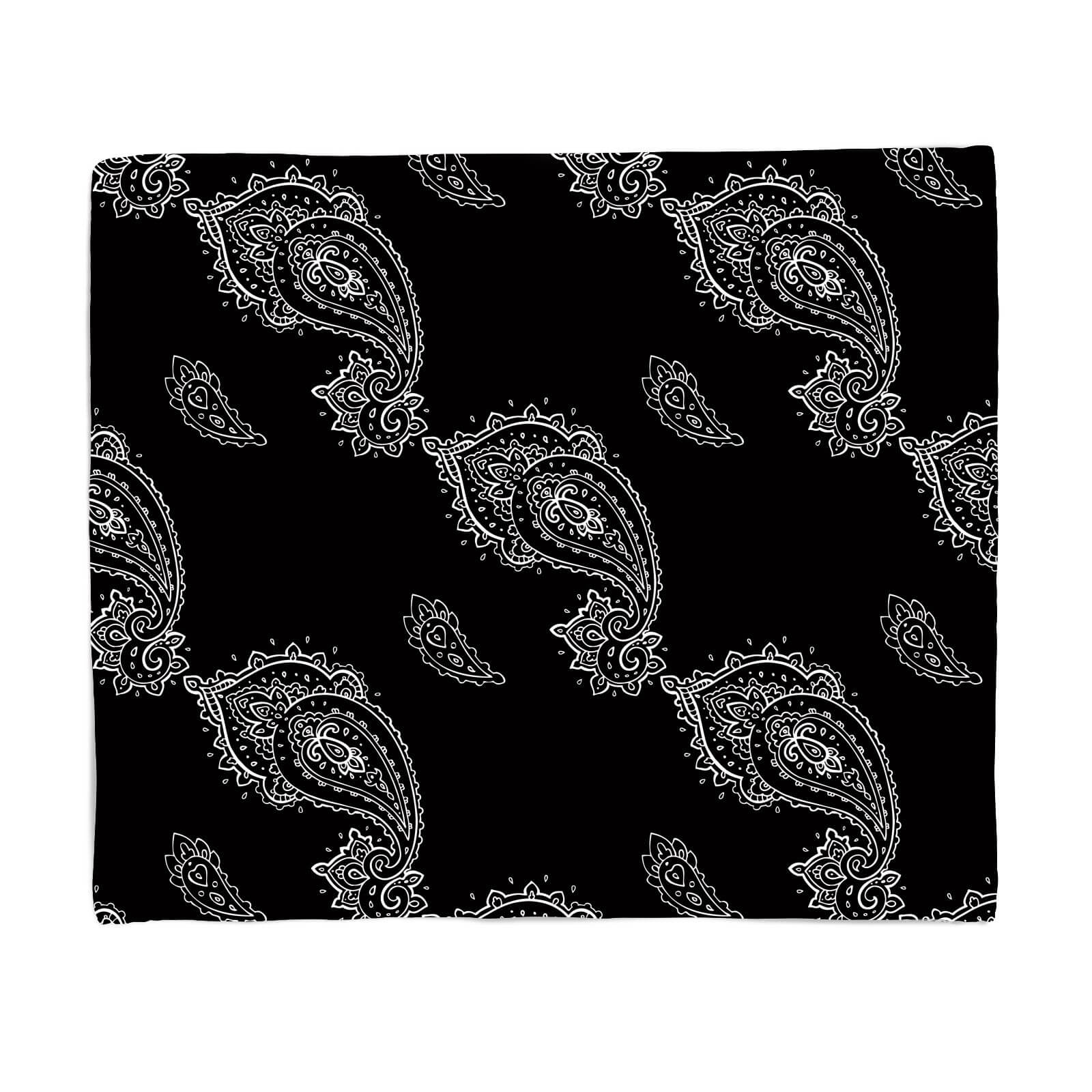 Linked Paisley Fleece Blanket - S