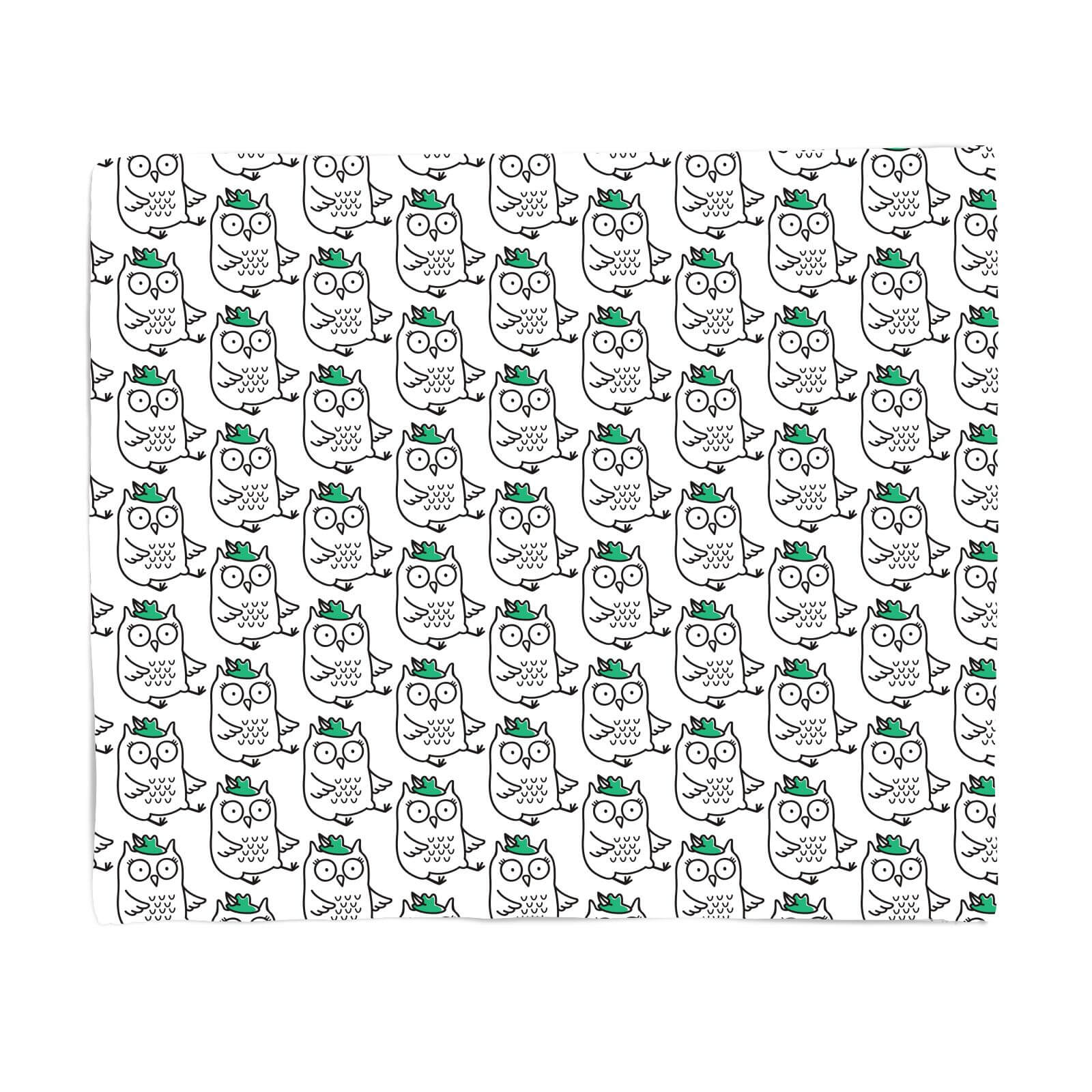 Sitting Owl Fleece Blanket - S