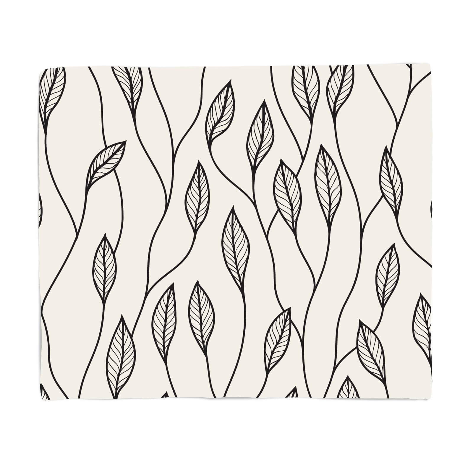 Entwined Leaves Fleece Blanket - S