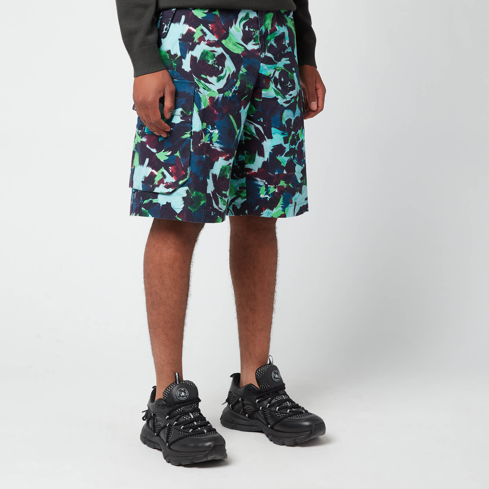 KENZO Men's Printed Cargo Shorts - Grass Green - W34