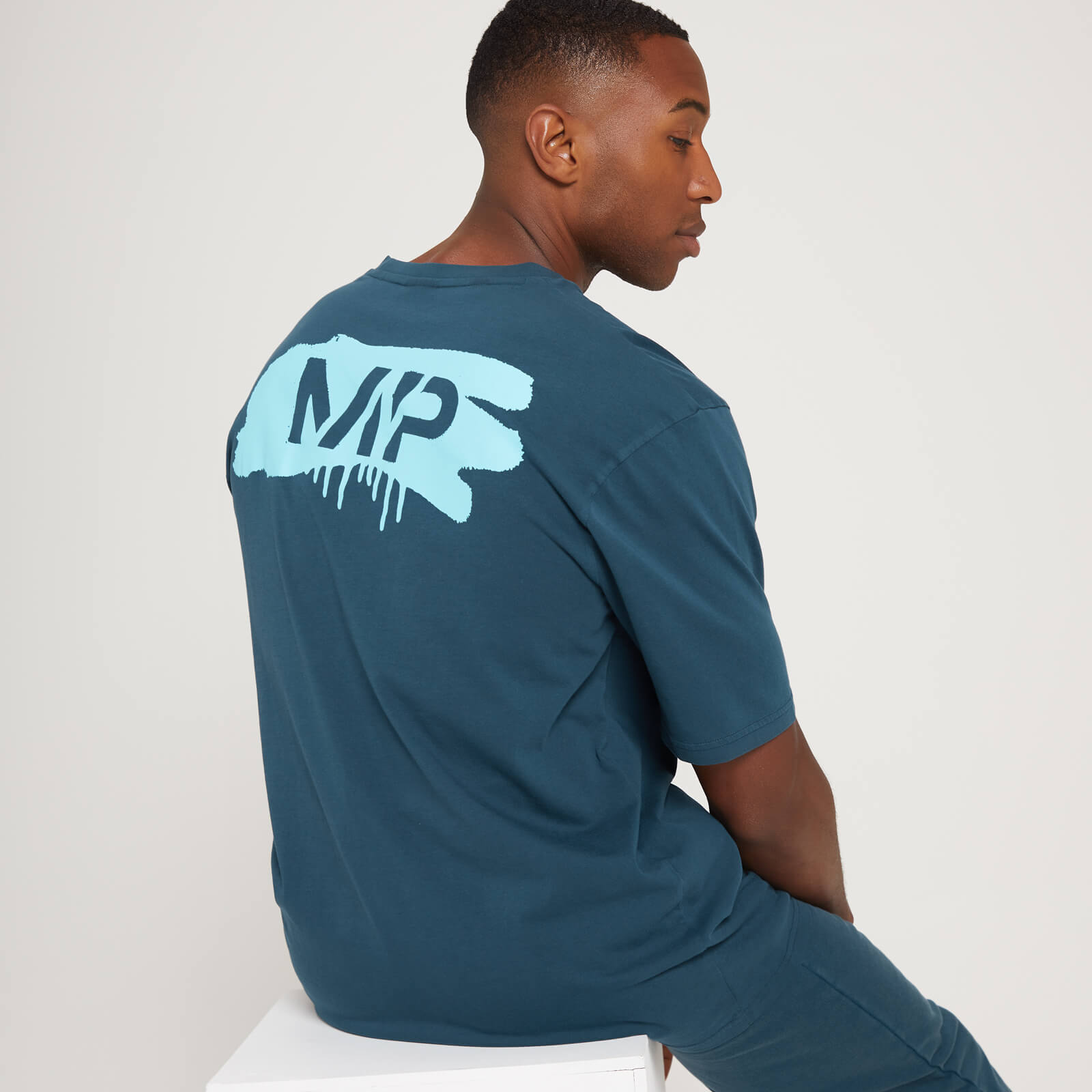 T-shirt a maniche corte oversize slavata MP Adapt da uomo - Azzurro polvere - XS