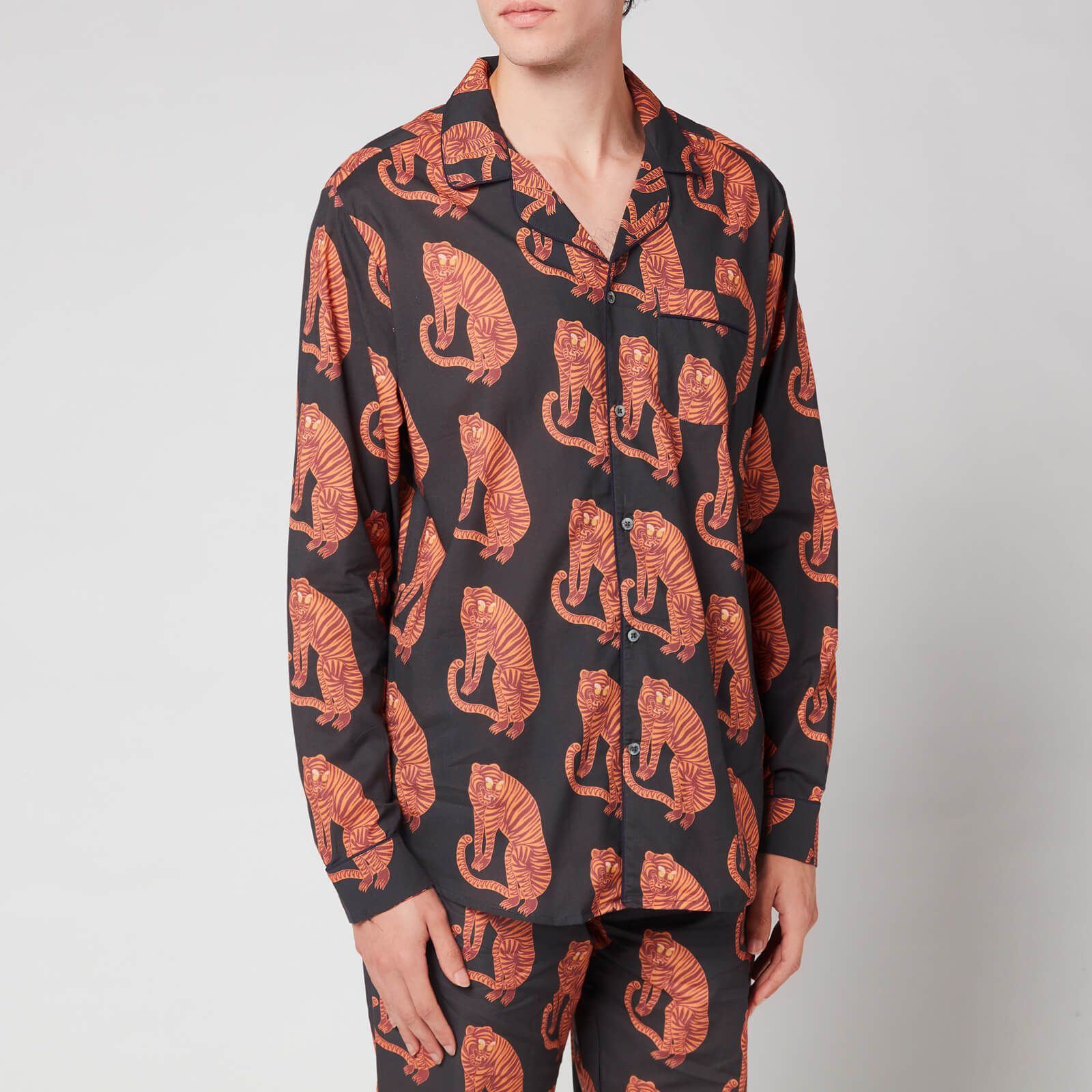 Desmond & Dempsey Men's Tiger Print Collared Shirt - Black/Orange - S