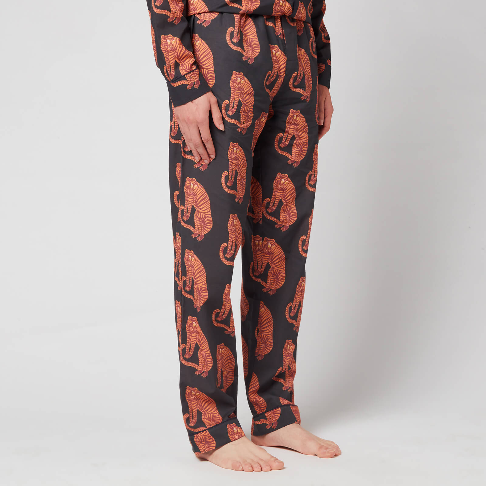 Desmond & Dempsey Men's Tiger Print Trousers - Black/Orange - S