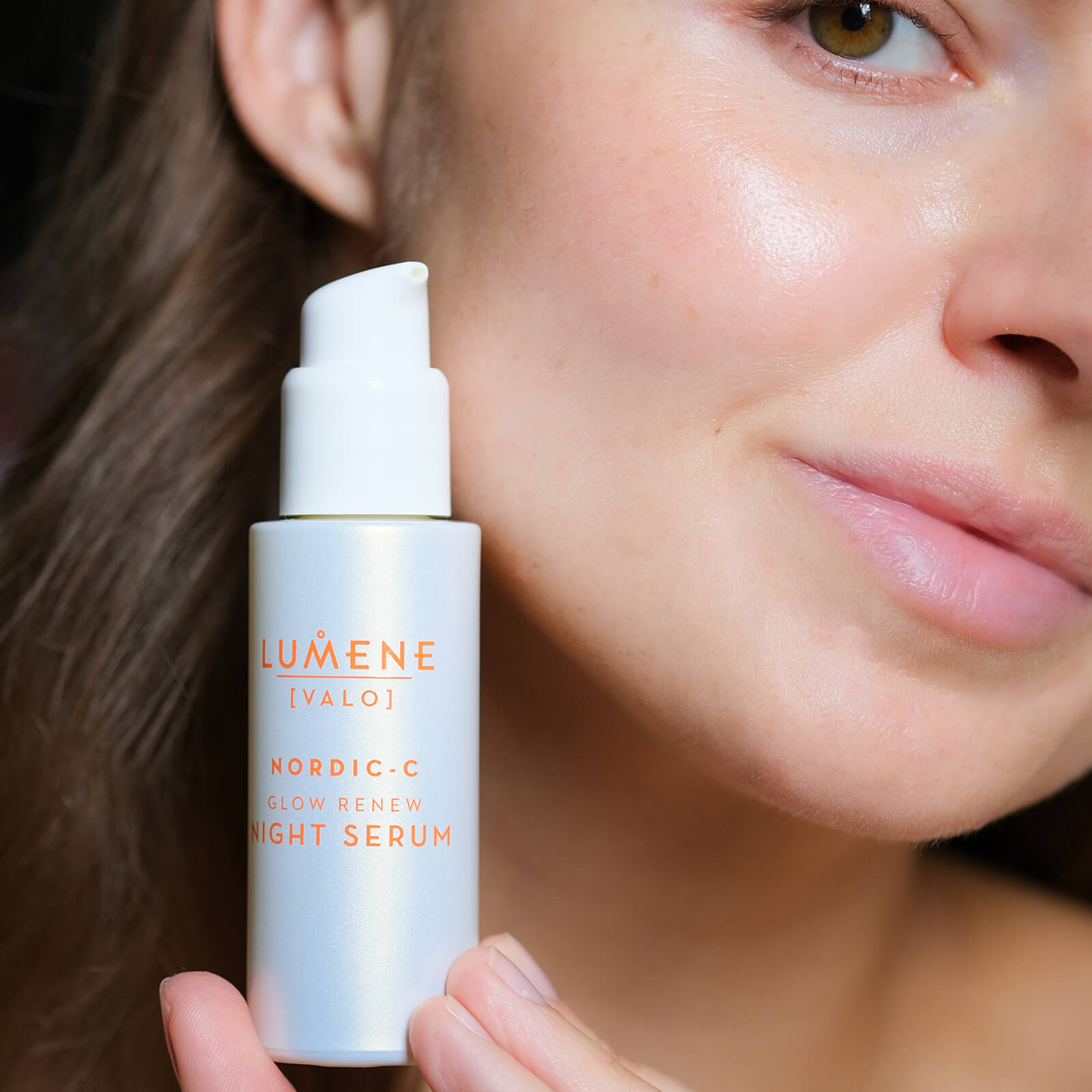 Thumbnail - Lumene Nordic-C Glow Night Serum 30 ml
