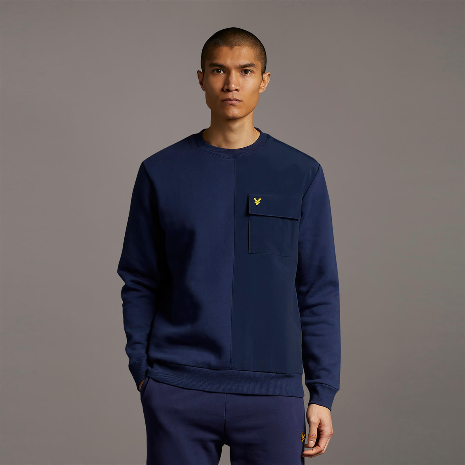 

Tech Pocket Sweatshirt - Navy - XS