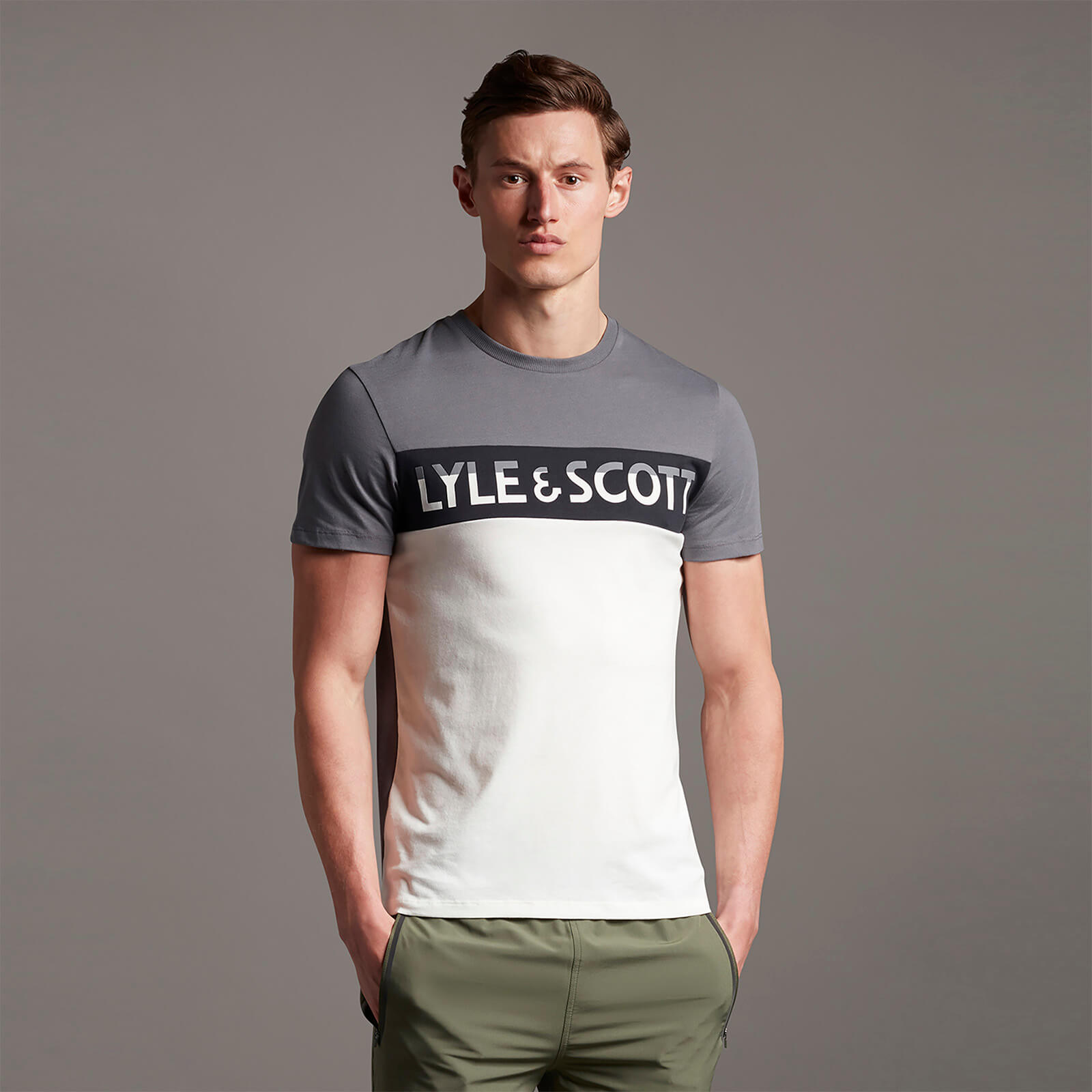 

Chest Logo Tee - OFF WHITE - M