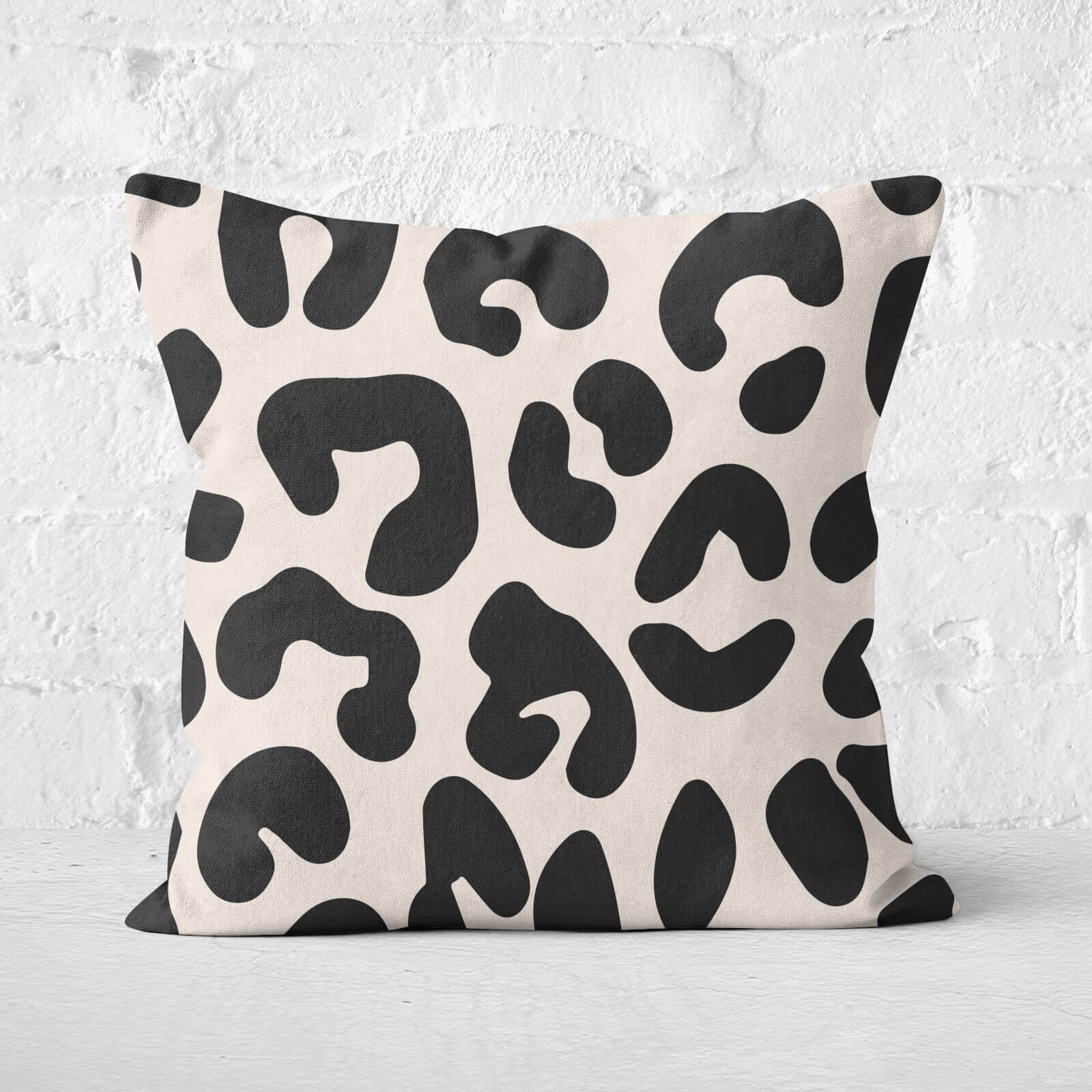 Big- Leopard Square Cushion - 40x40cm - Soft Touch