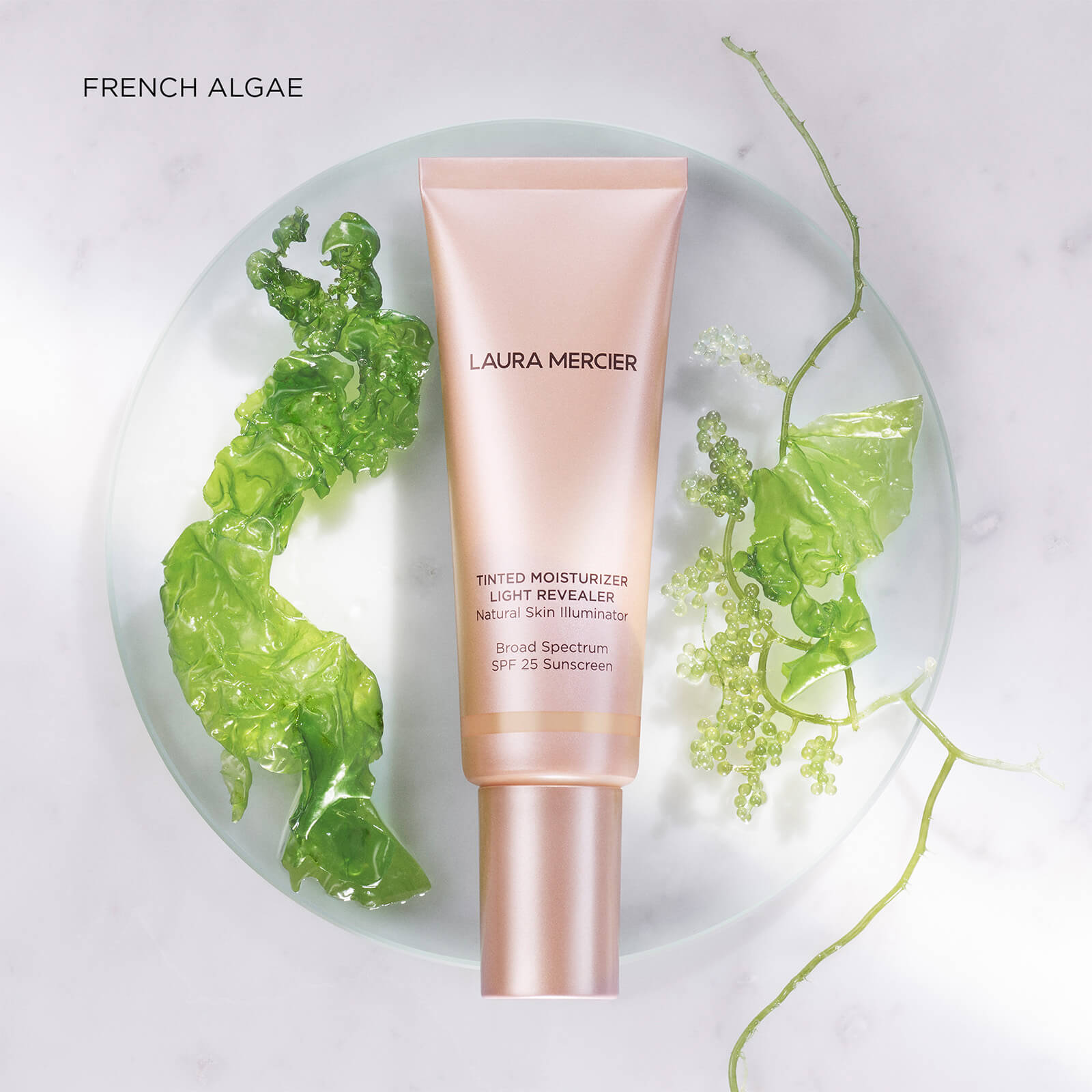 Thumbnail - Laura Mercier Getönte Feuchtigkeitspflege Light Revealer 50 ml (Verschiedene Farbtöne) - 3N1 Sand