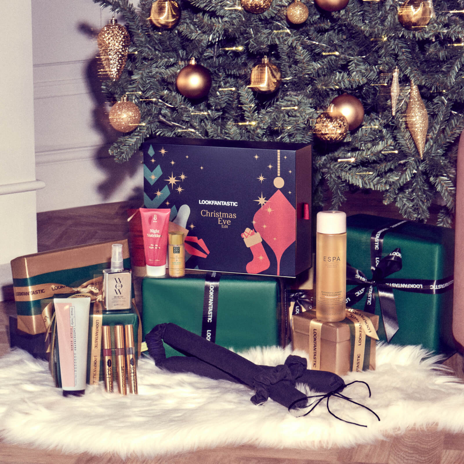 LOOKFANTASTIC x Gift Edit for Christmas Eve (Worth over £122)