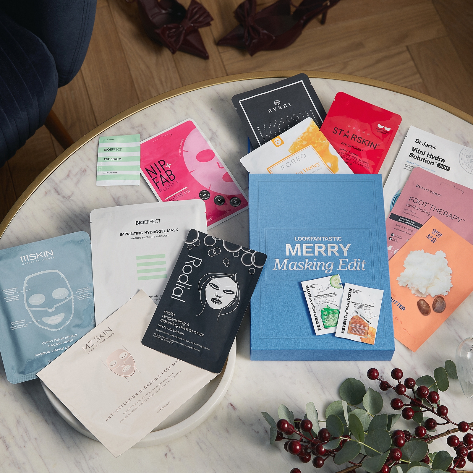 

LOOKFANTASTIC Merry Masking Edit 2024 (Worth over 670AED)