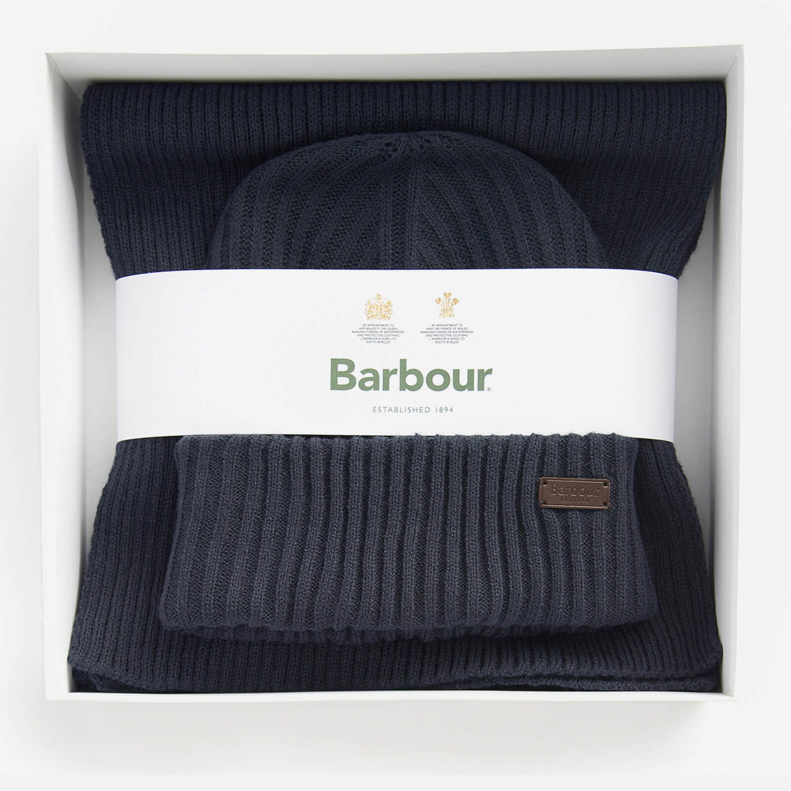 Barbour Crimdon Beanie and Scarf Gift Set Barbour Crimdon Beanie and Scarf Gift Set