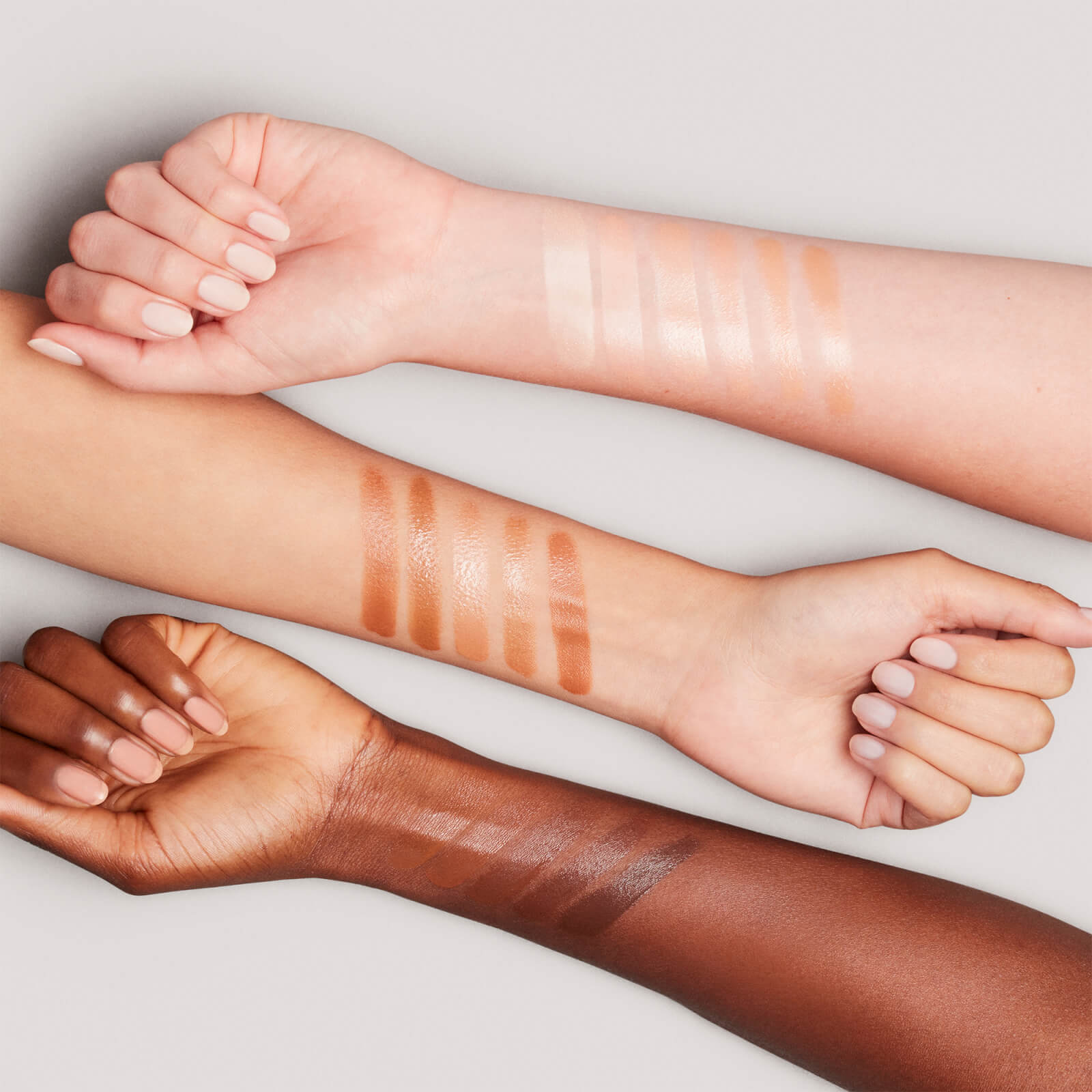 Thumbnail - MAC Strobe Dewy Skin Tint Moisturiser 30ml (Various Shades) - Rich 4