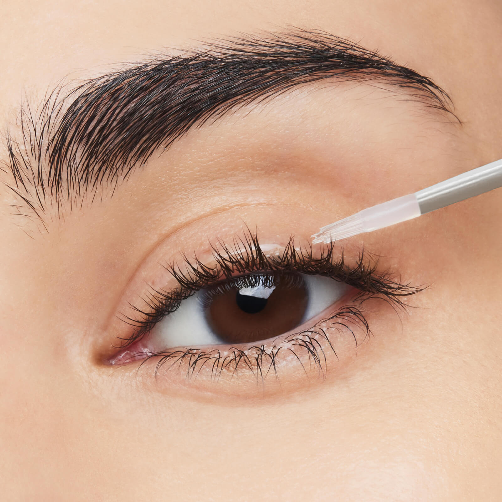 Thumbnail - Estée Lauder Turbo Lash Revitalisierendes Wimpern- und Augenbrauenserum für die Nacht 6 ml