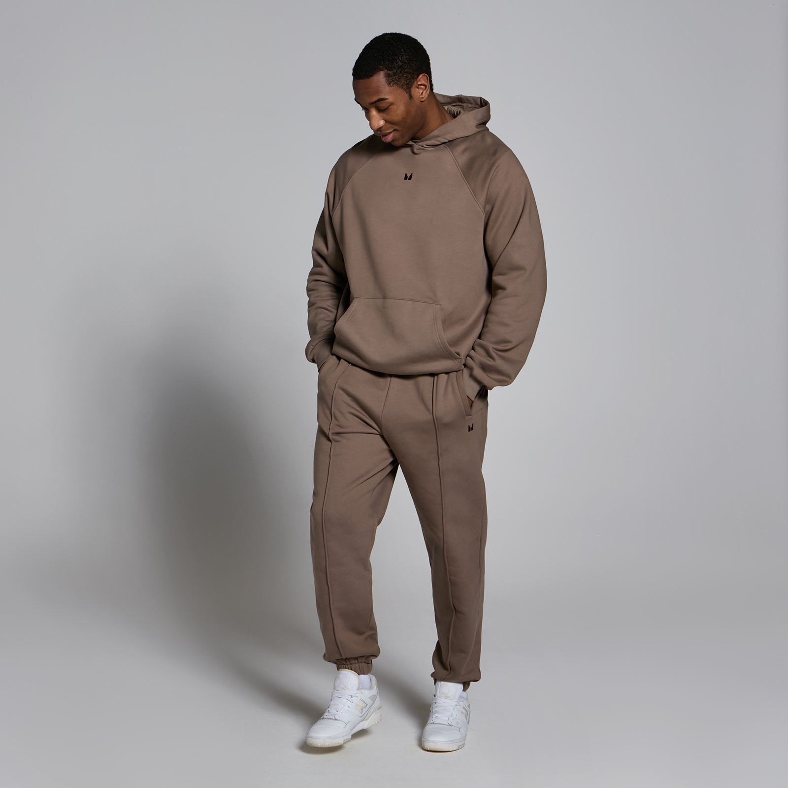 5059883272870 - Herren Lifestyle robuster Kapuzenpullover – Zartes Braun - M 5059883272870 - Herren Lifestyle robuster Kapuzenpullover – Zartes Braun - M
