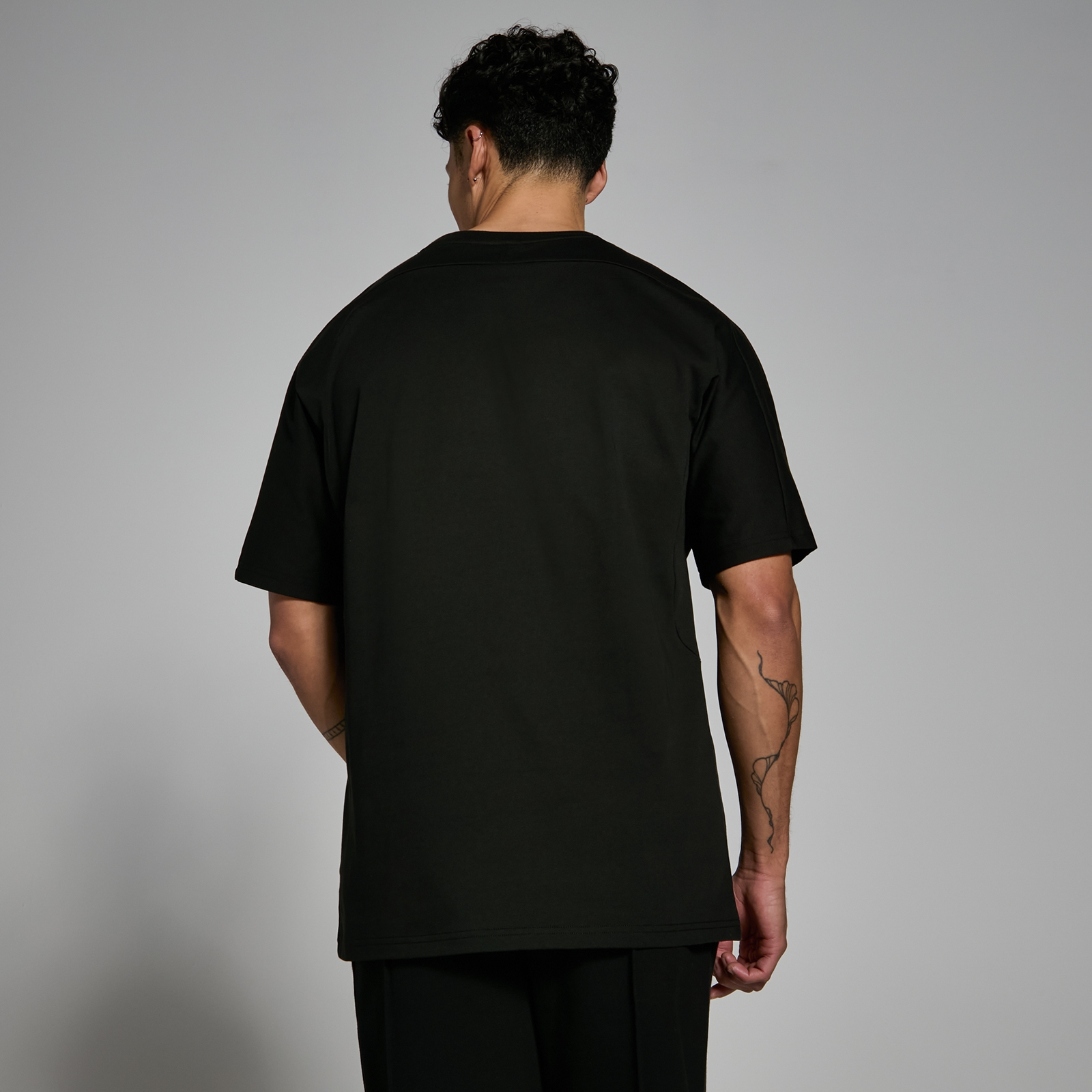 5059883273112 - Herren Lifestyle robustes Oversized-T-Shirt – Schwarz - M