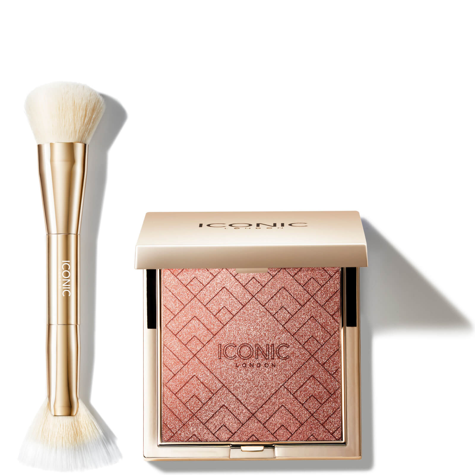 Iconic London Kissed By The Sun Multi-use Cheek Glow And Brush (various Shades) - So Cheeky In White