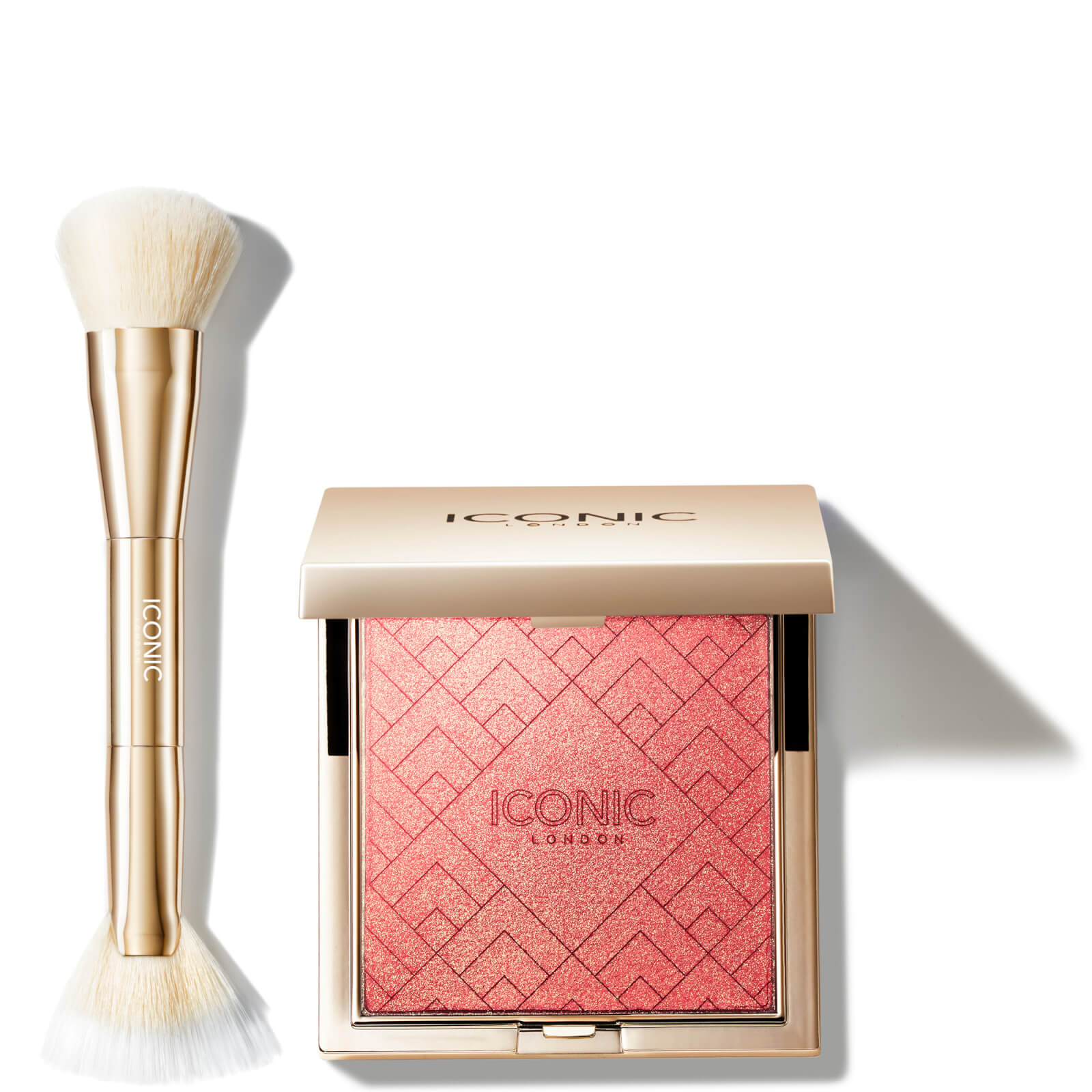 Iconic London Kissed By The Sun Multi-use Cheek Glow And Brush (various Shades) - Hot Stuff In White