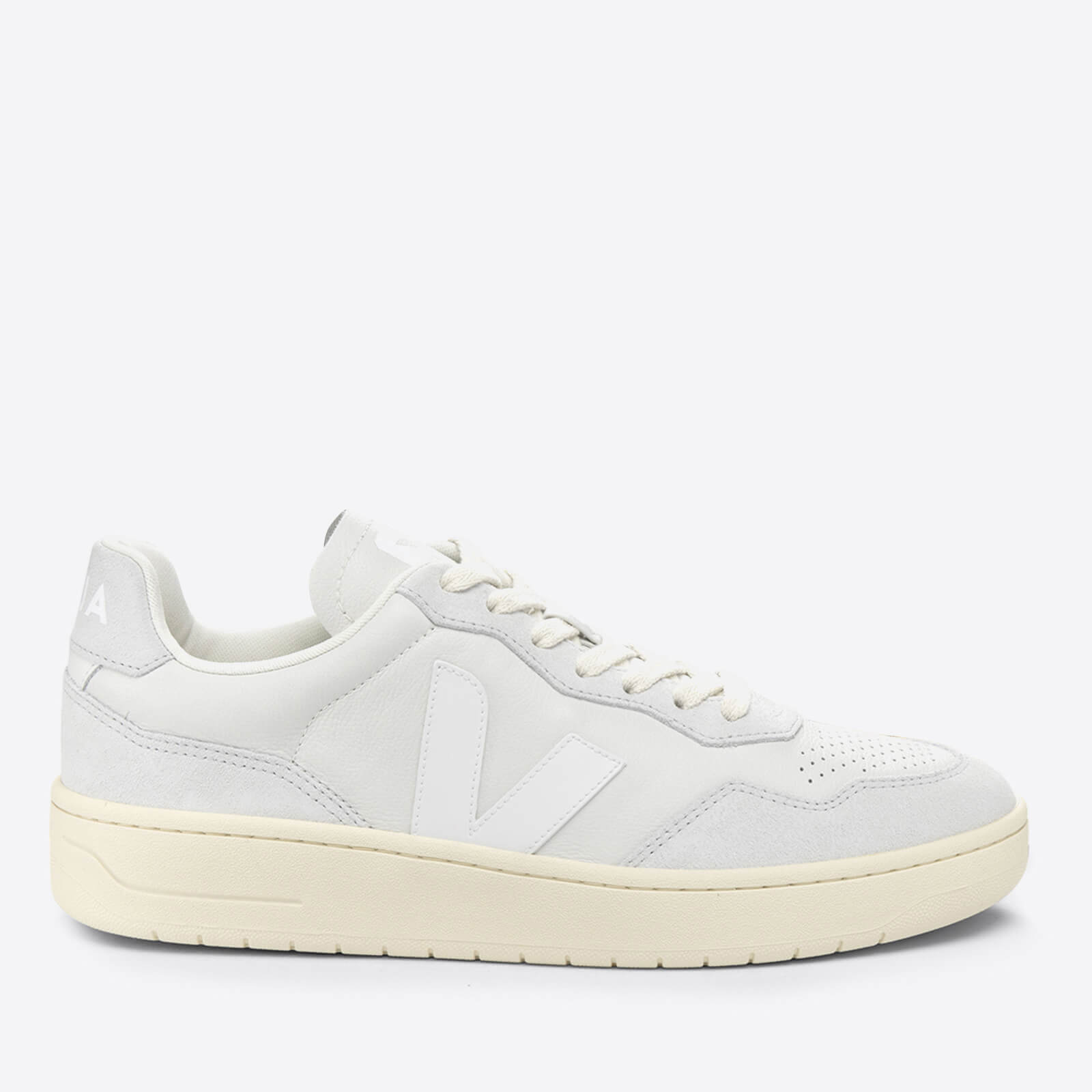 Veja Women's V-90 Bastille Leather and Suede Trainers - UK 2