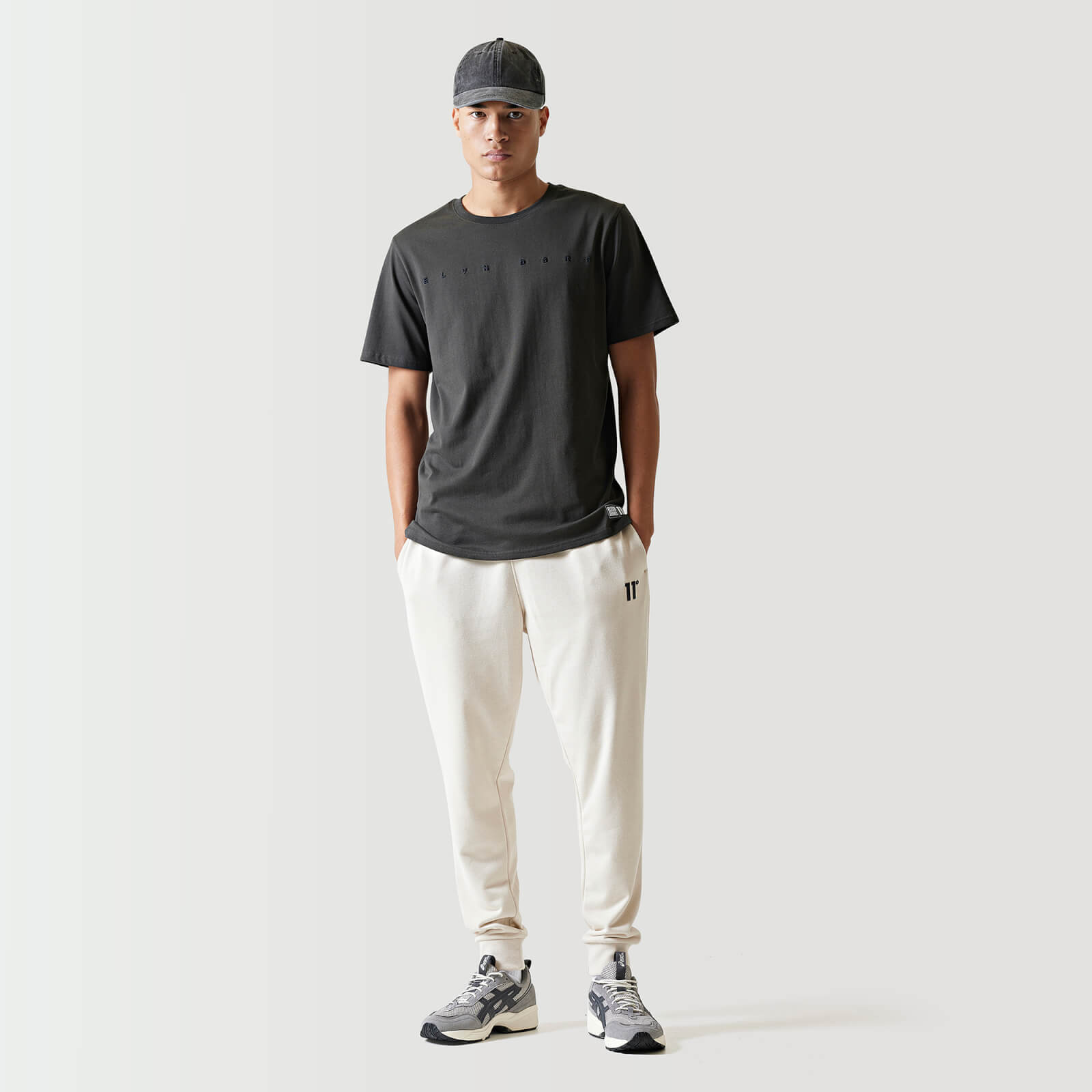 11 Degrees Core Joggers - Stone - XL at 11 Degrees