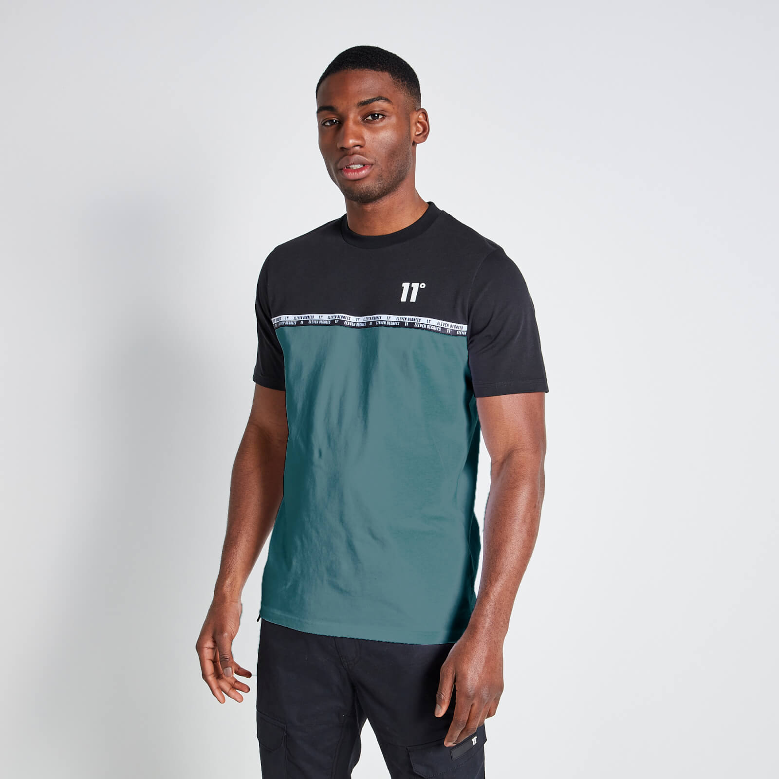 double taped t-shirt - black / washed green - m
