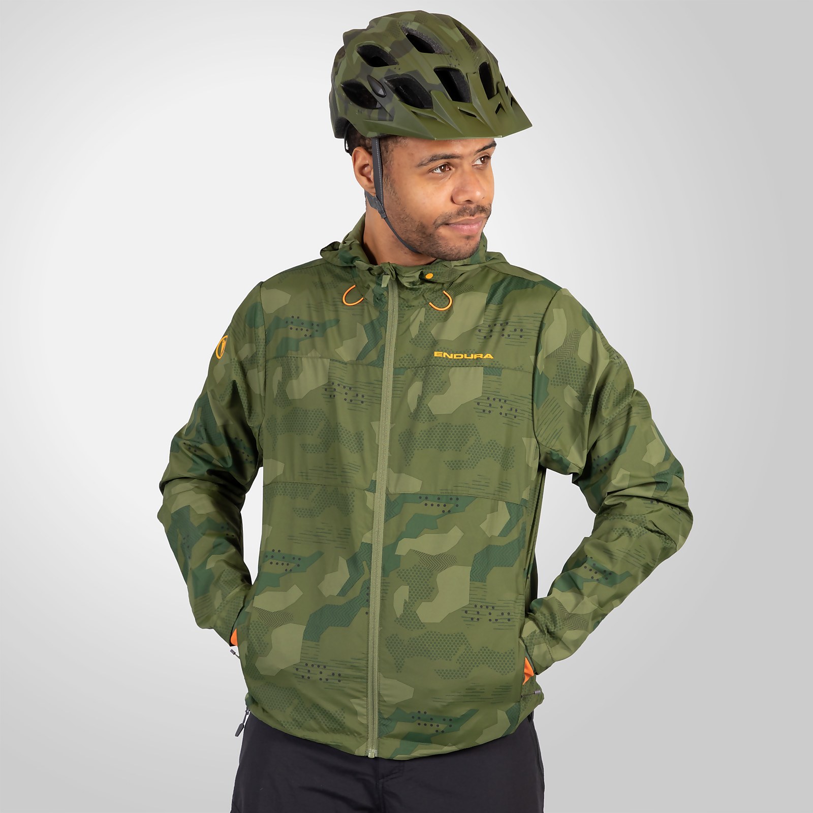 Endura Men's Hummvee Windproof Shell Jacket - Tonal Olive | Extra 10% off first order.