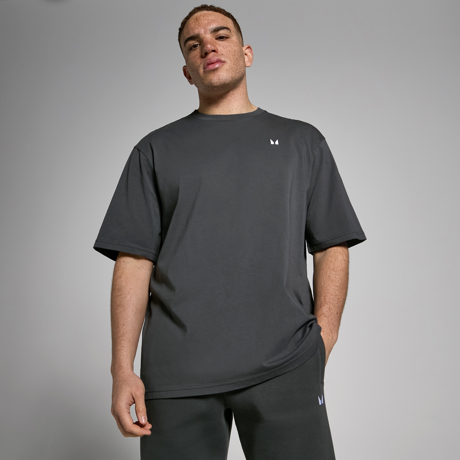 Image of T-shirt oversize Rest Day da uomo - Dark Shadow - XL